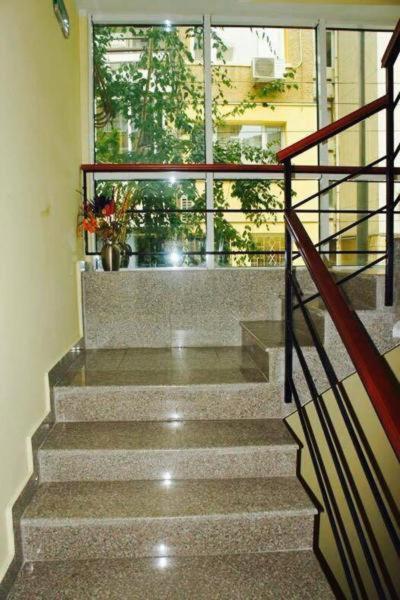 Venis House