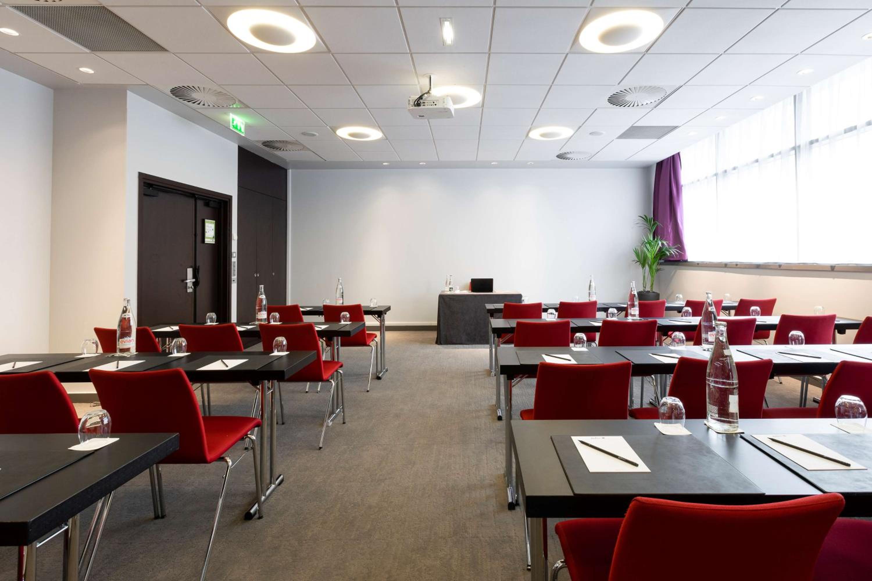 Boulogne-Billancourt Vacations - Radisson Blu Hotel, Paris Boulogne - Property Image 8