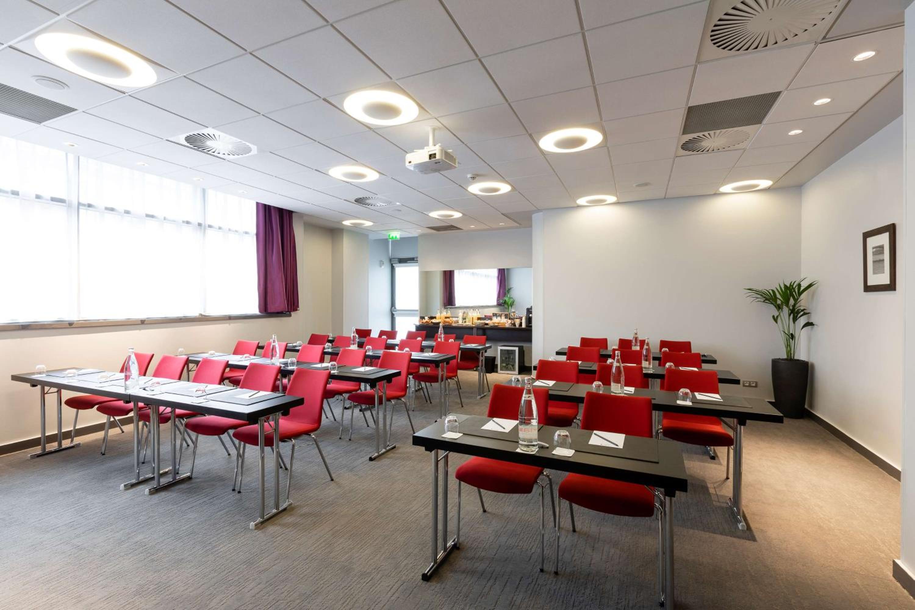 Boulogne-Billancourt Vacations - Radisson Blu Hotel, Paris Boulogne - Property Image 7