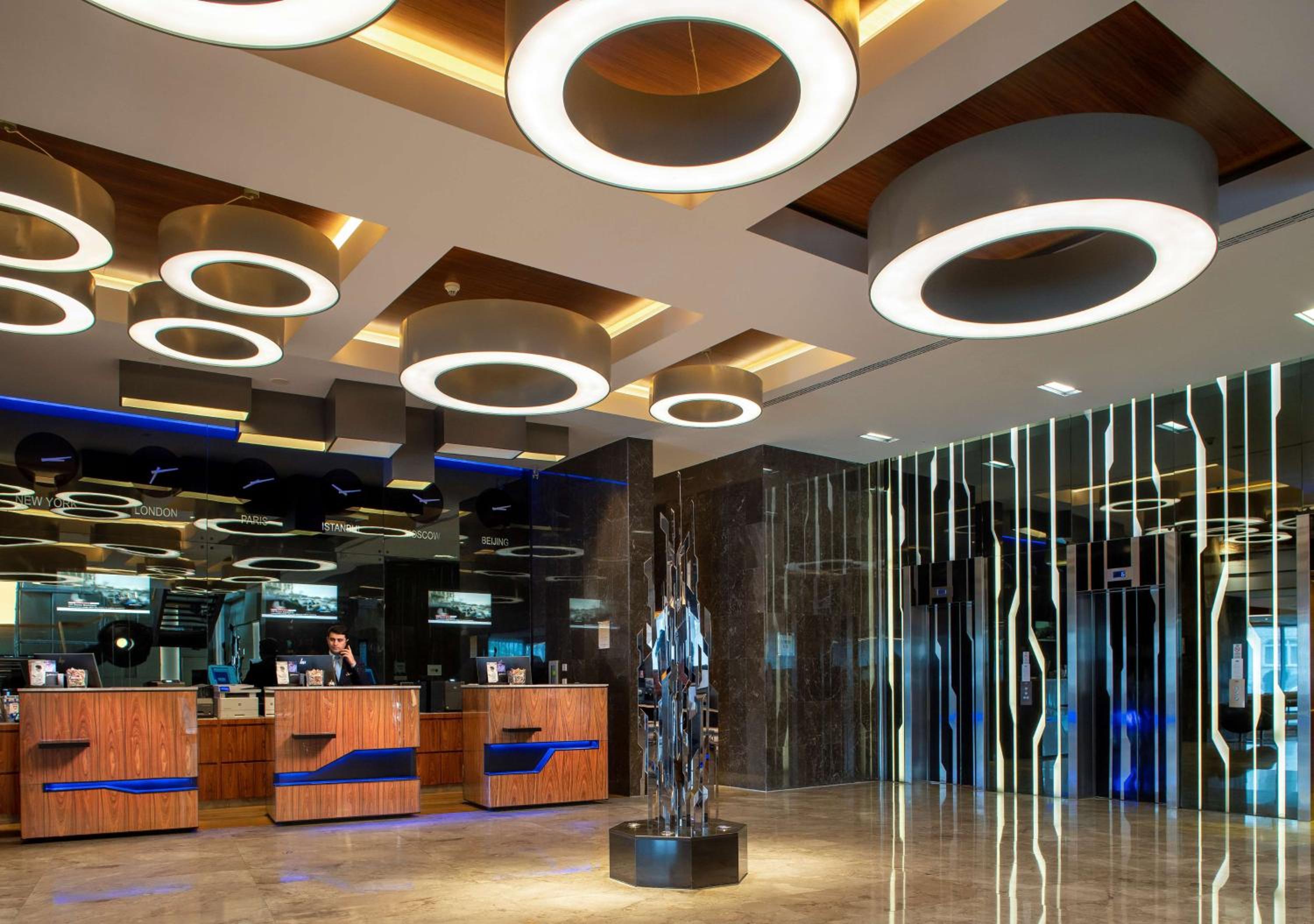 Radisson Blu Otel İstanbul Asia - Image 17