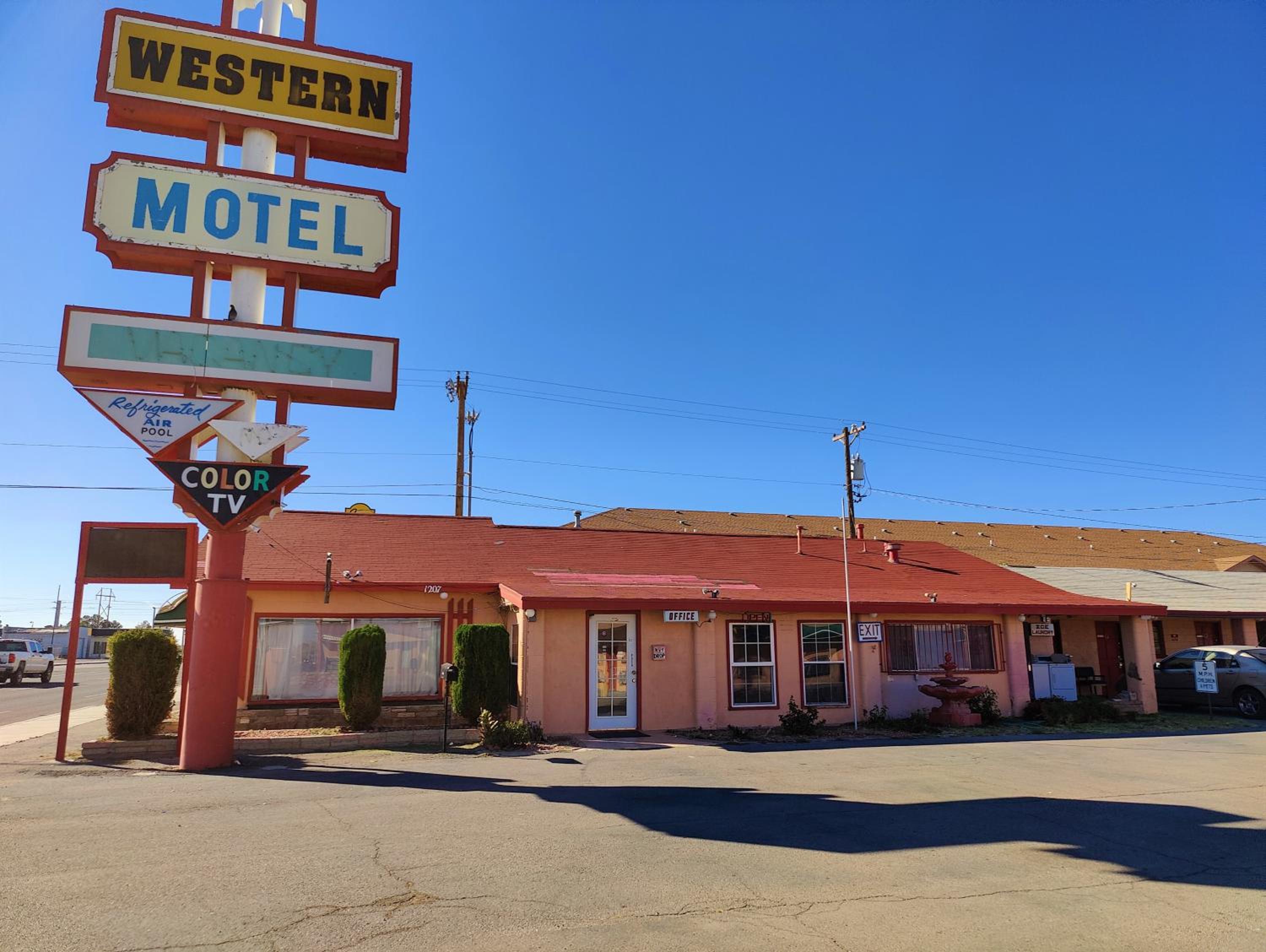 Deming Vacations - Western Motel - Property Image 1