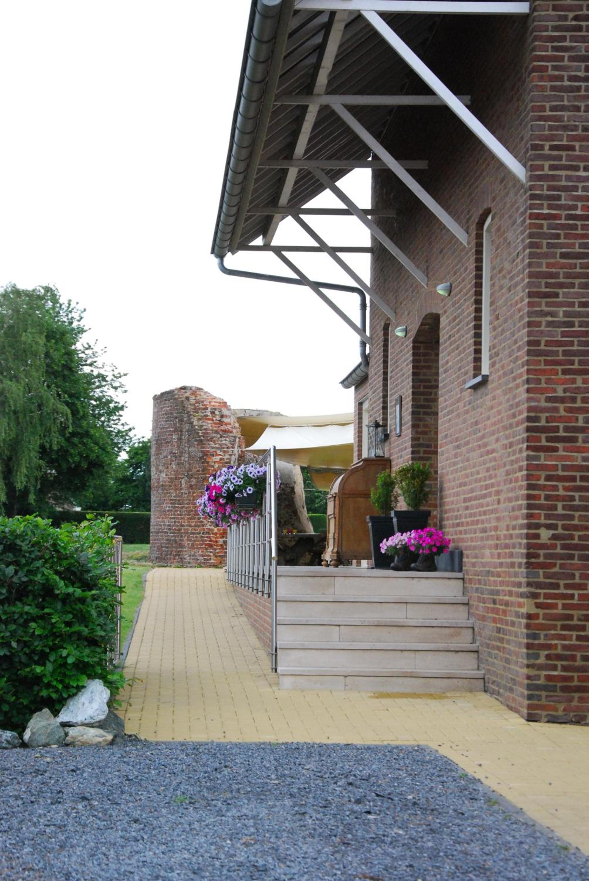Photo 34