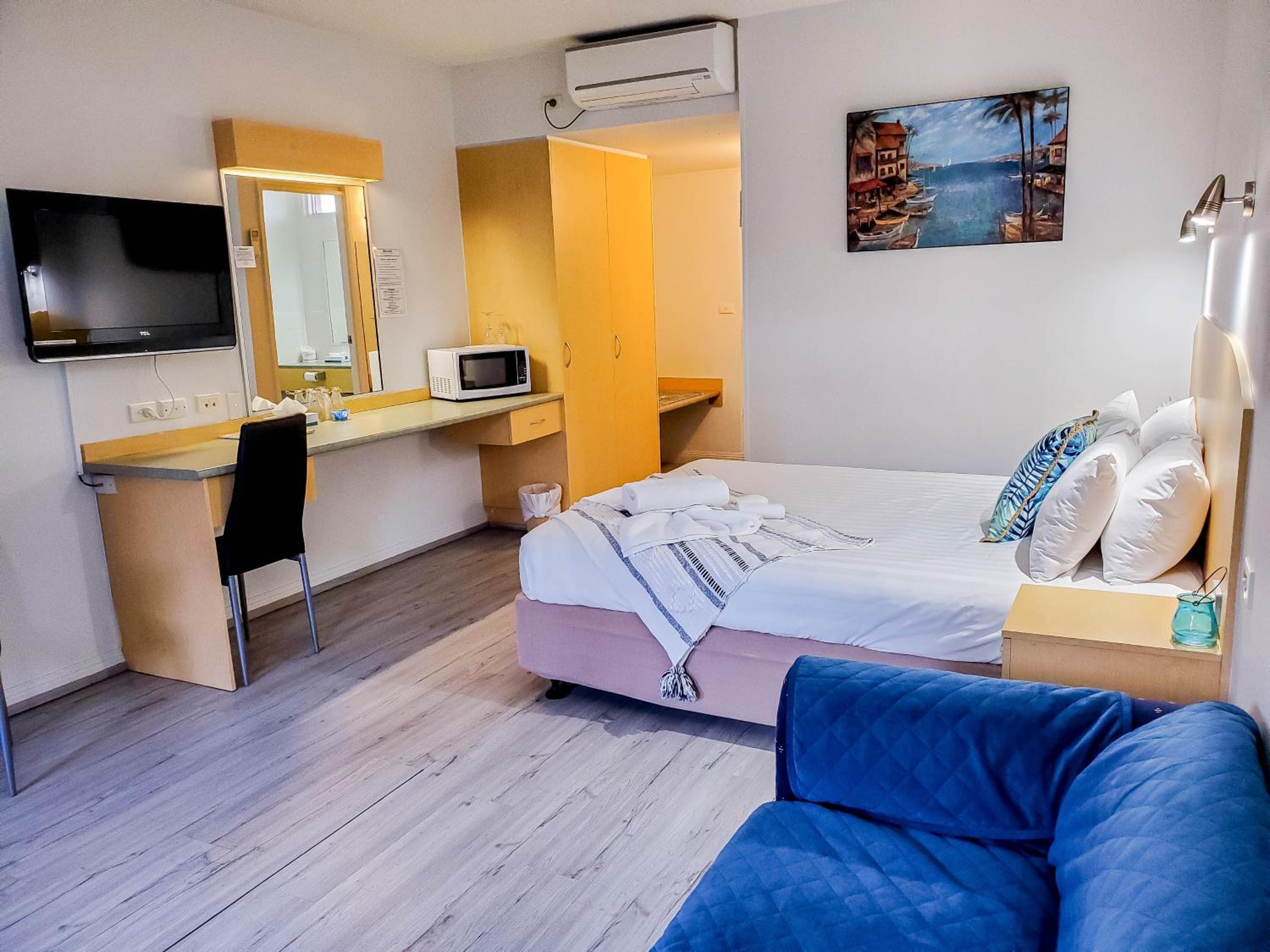 Sandors Motor Inn