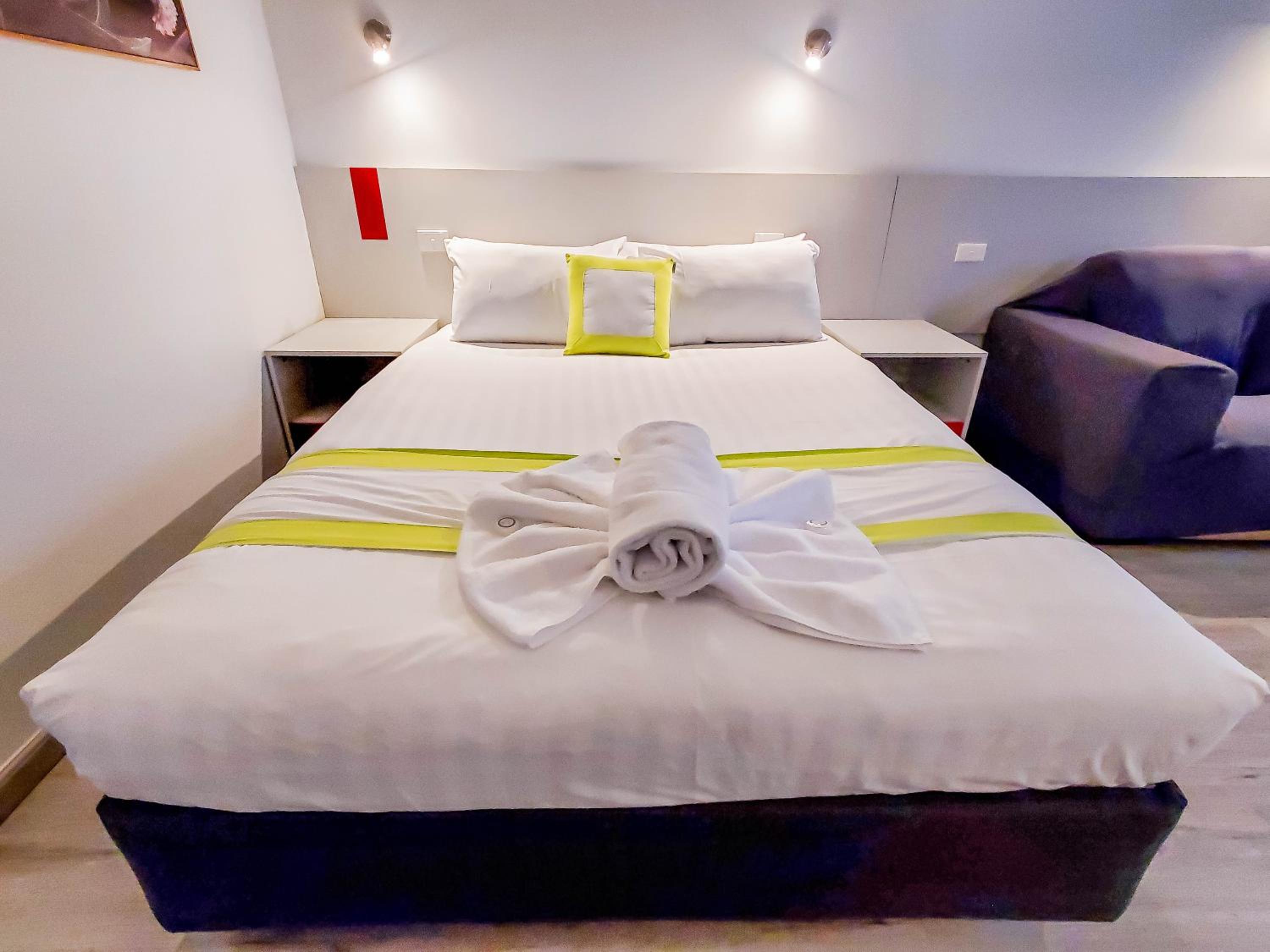 Sandors Motor Inn