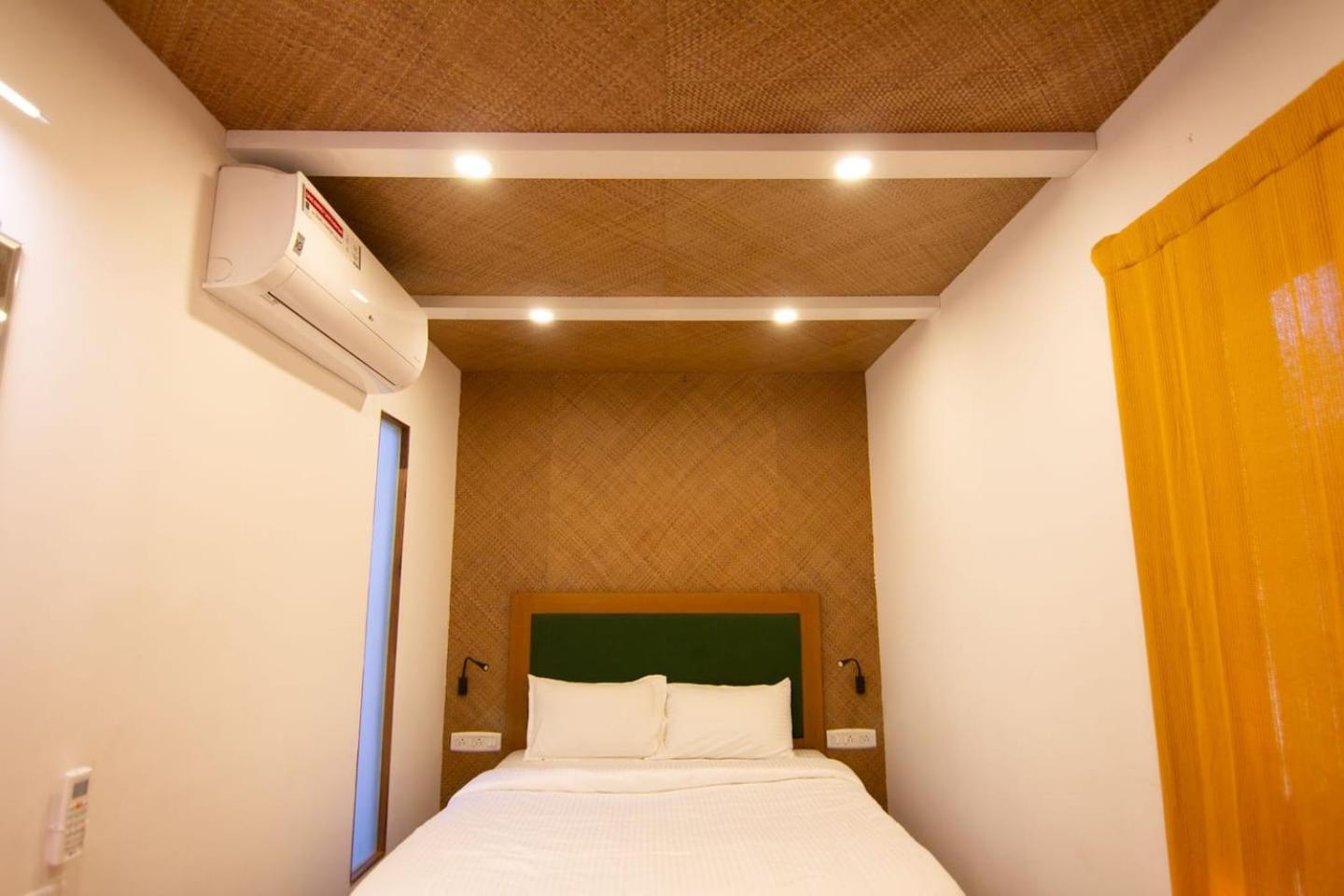 Hanu Reddy Residences - SPP Gardens view 2