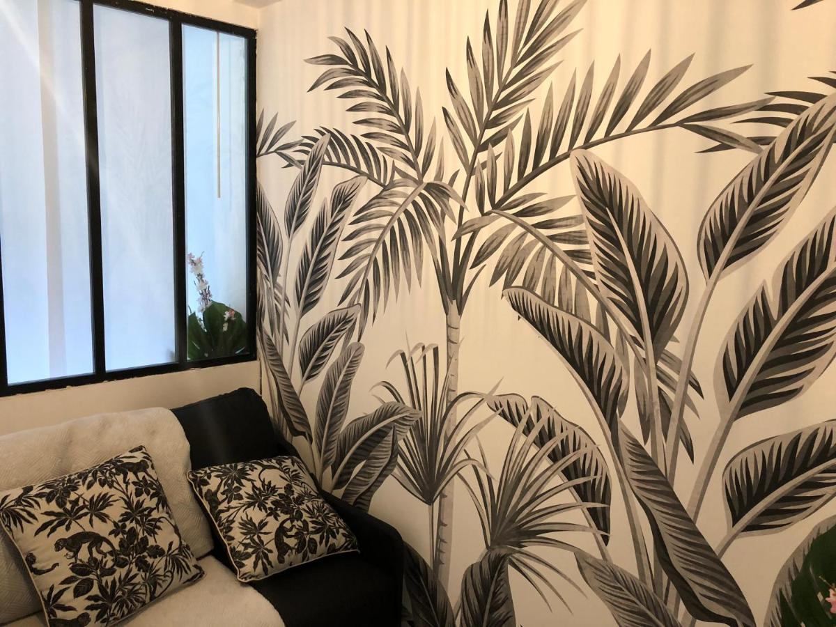 ARC DE TRIOMPHE-CARNOT Luxury & Design