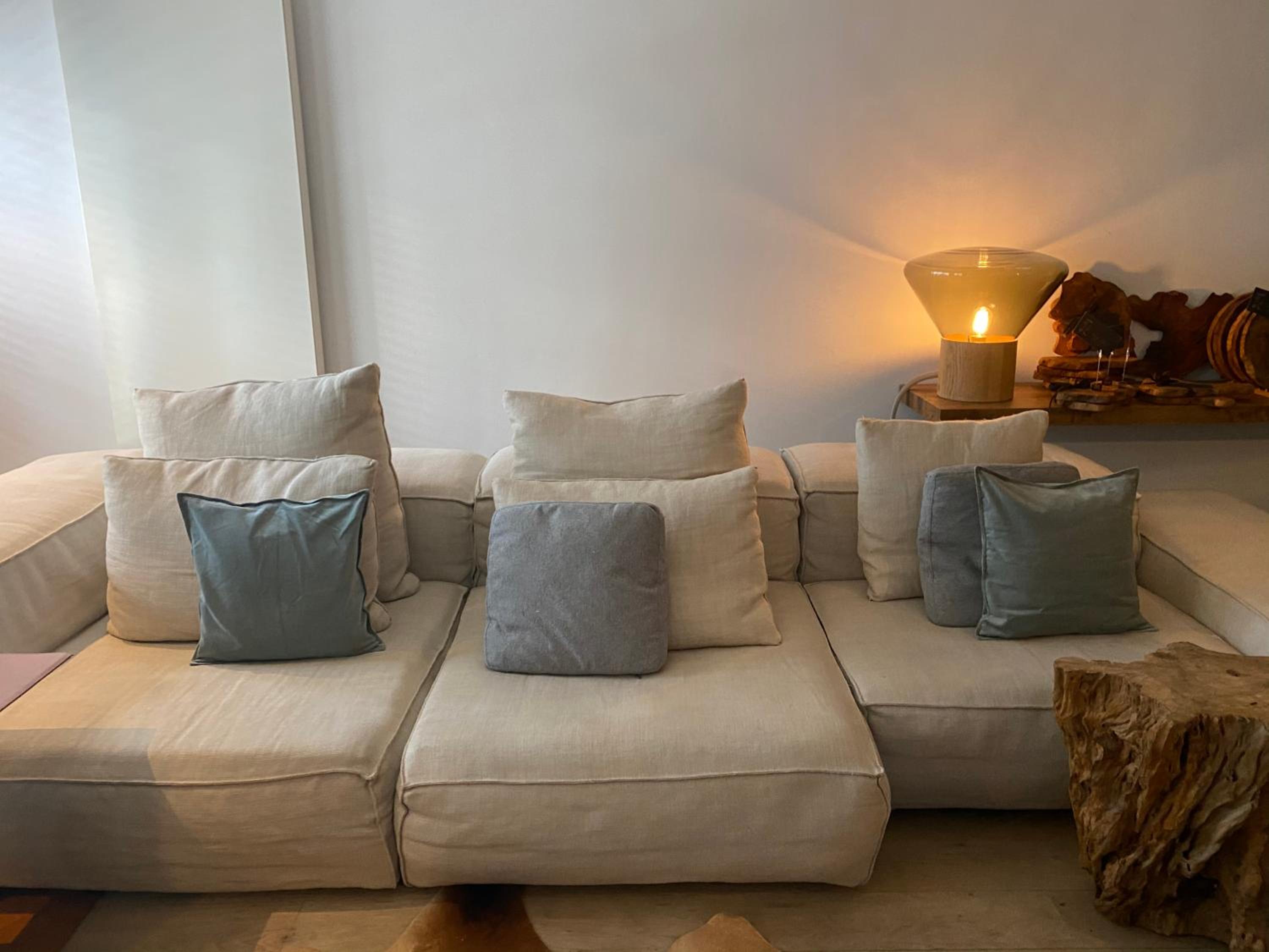 LombokLiving I Luxury 2BDR & Parking Lippenslaan