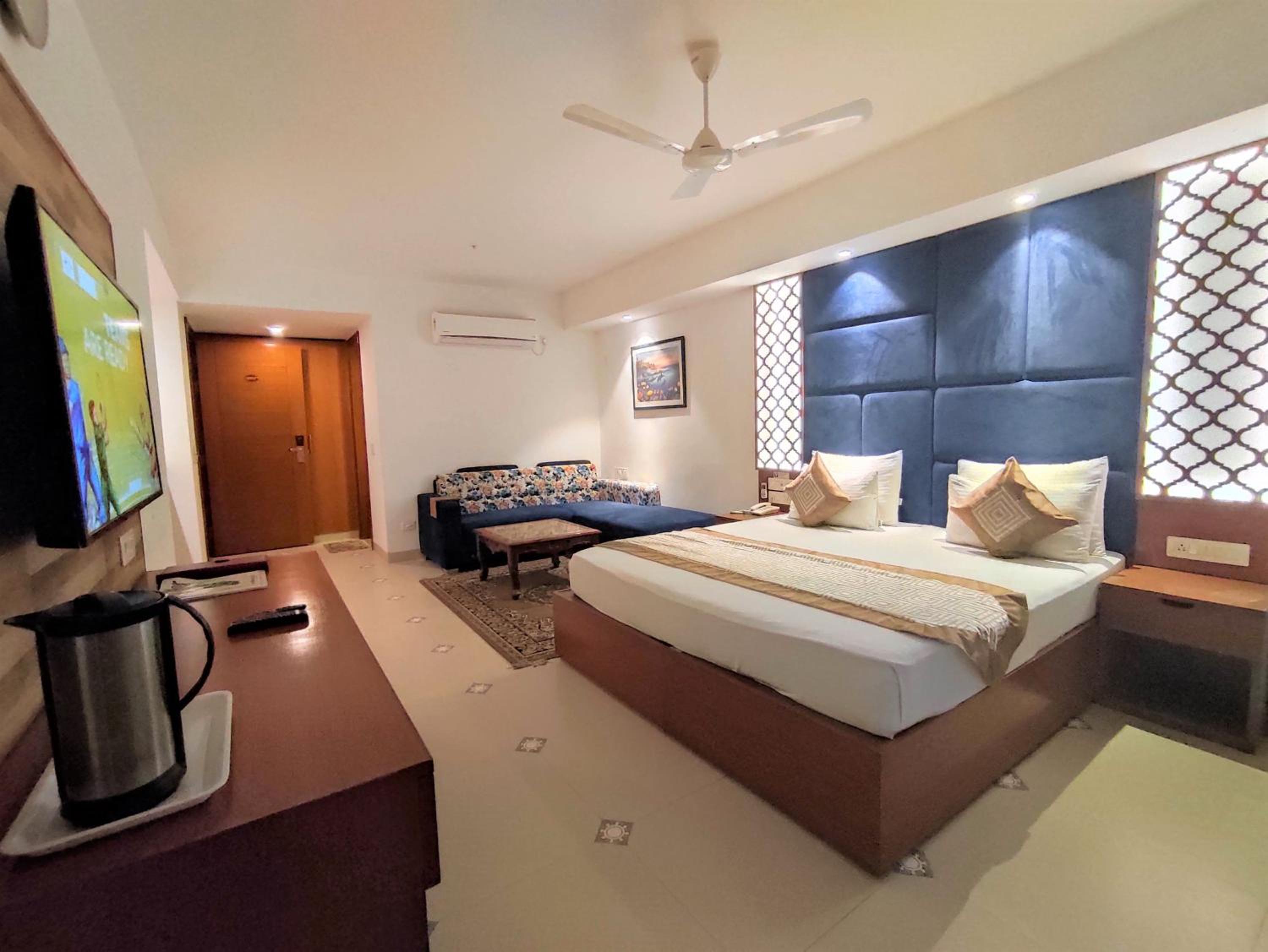 Gurgaon Vacations - The Angel Hotel  Suites near Medanta - Property Image 12