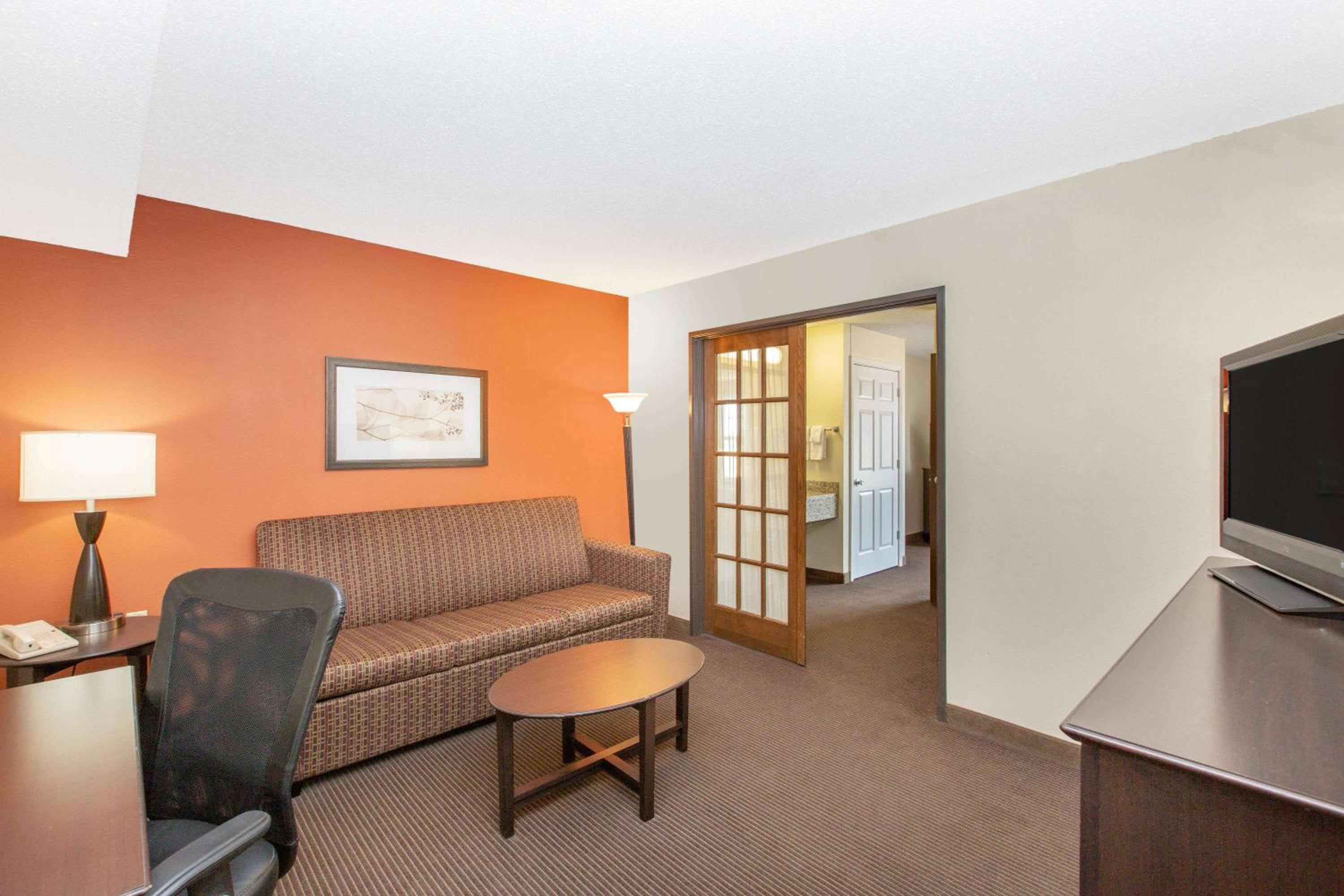 AmericInn by Wyndham Ottumwa