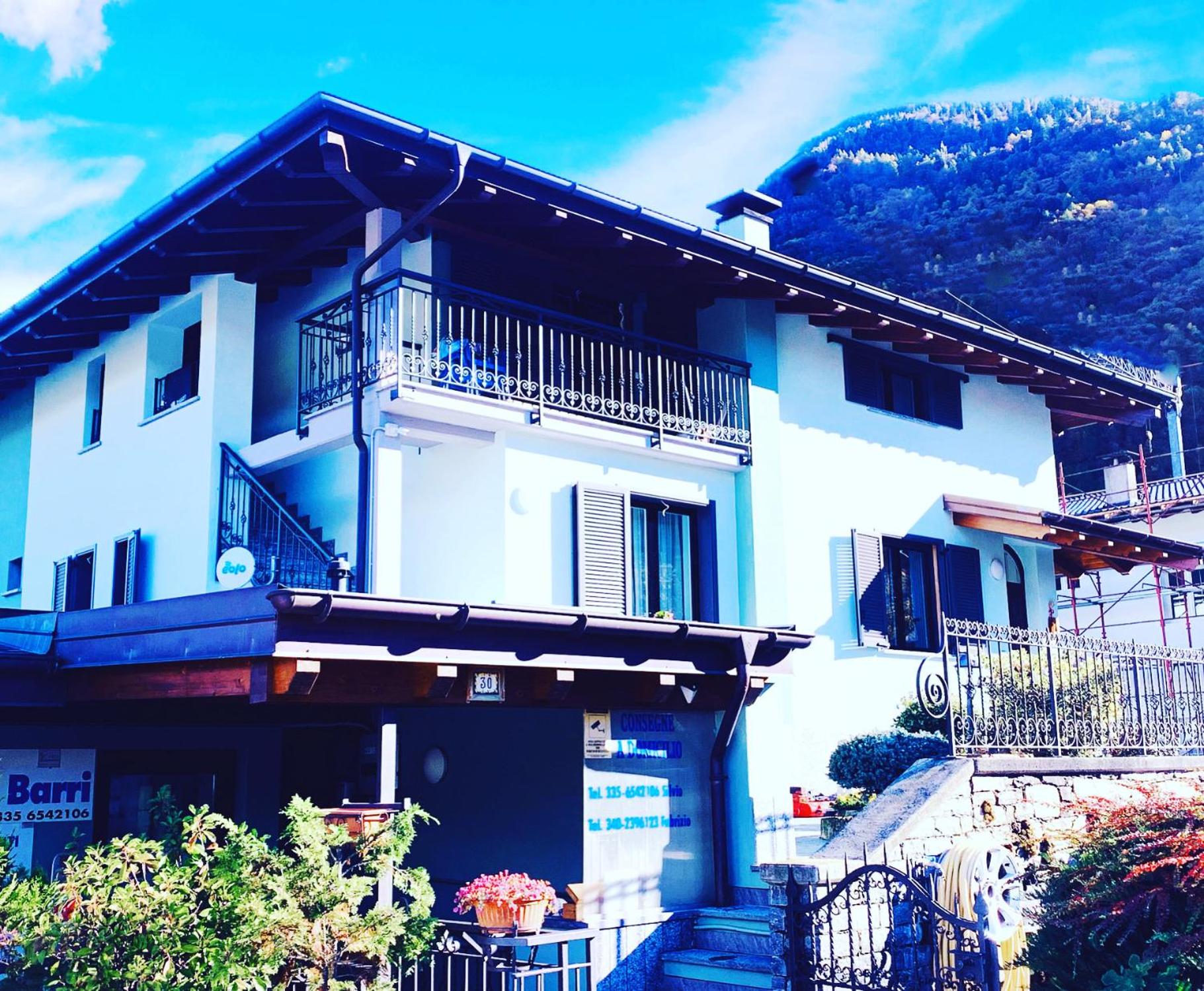 Casa Vacanza DELLE OROBIE view 2