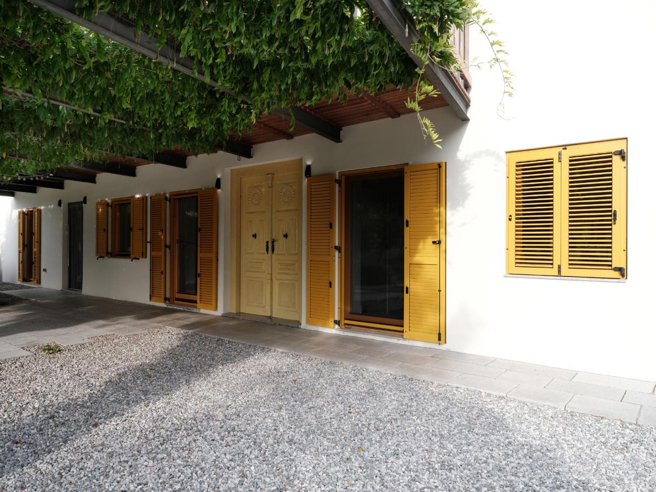 House Wisteria view 5