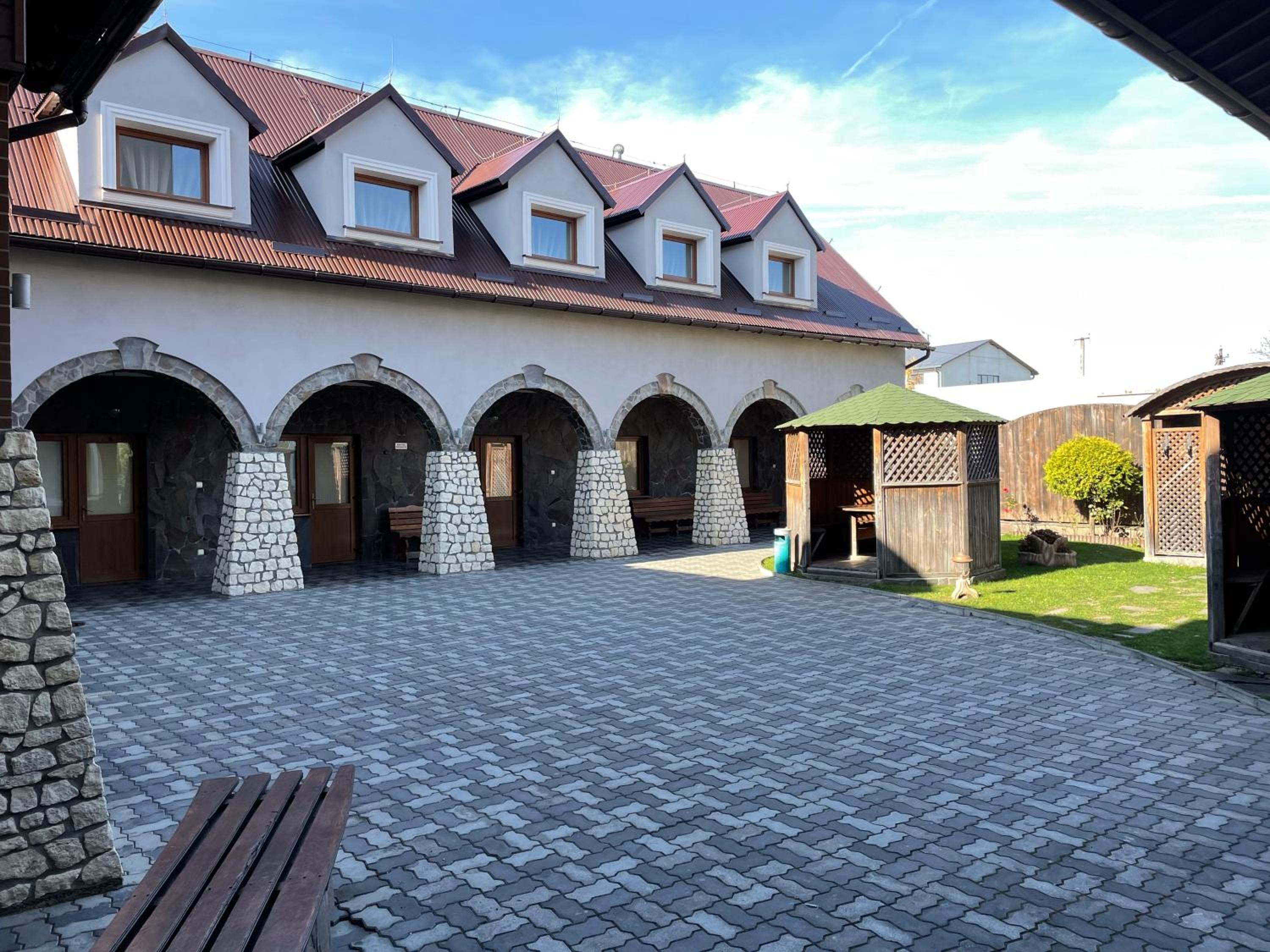 Photo 17