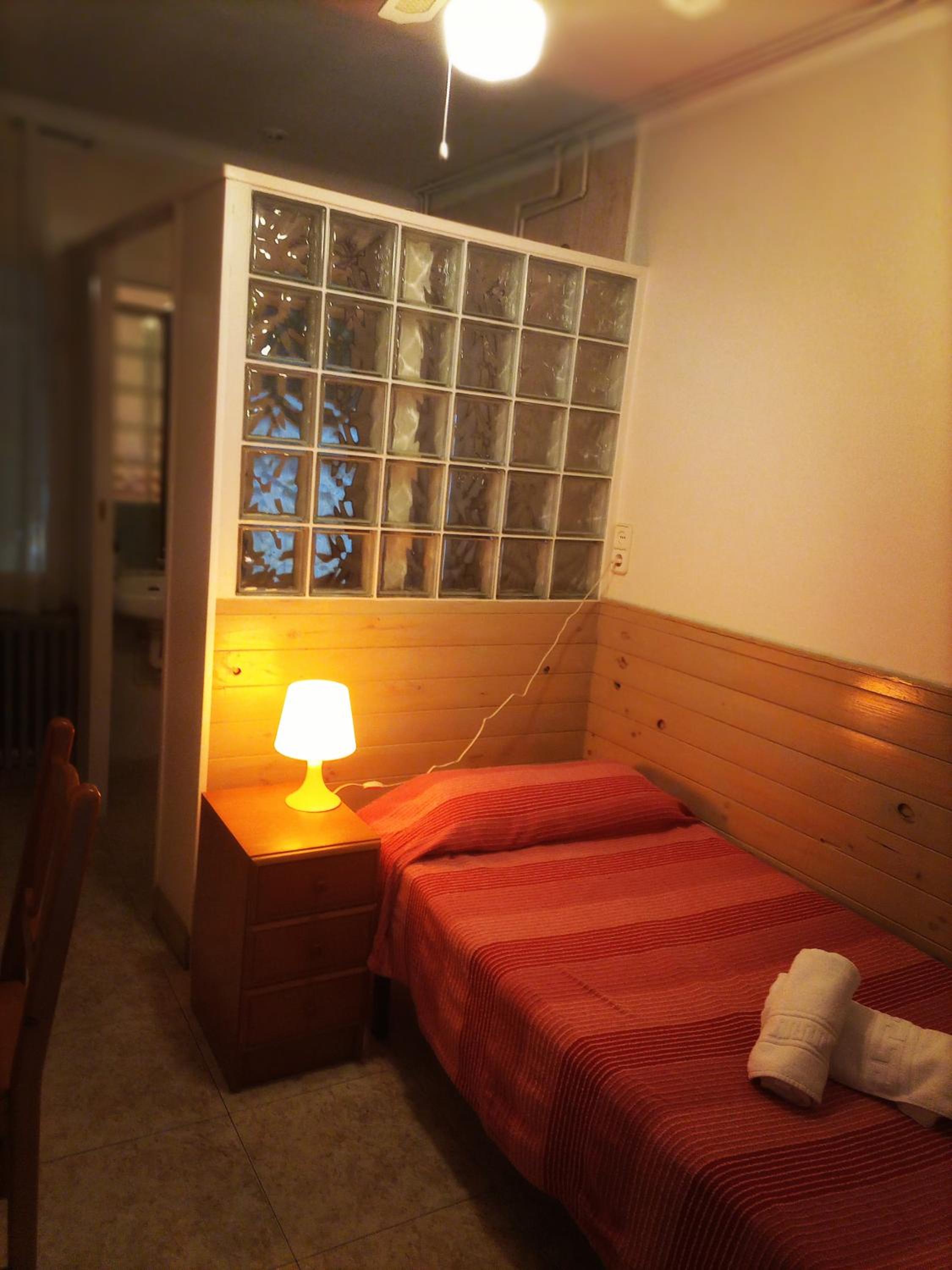 Hostal Isla Cristina Mataro view 3