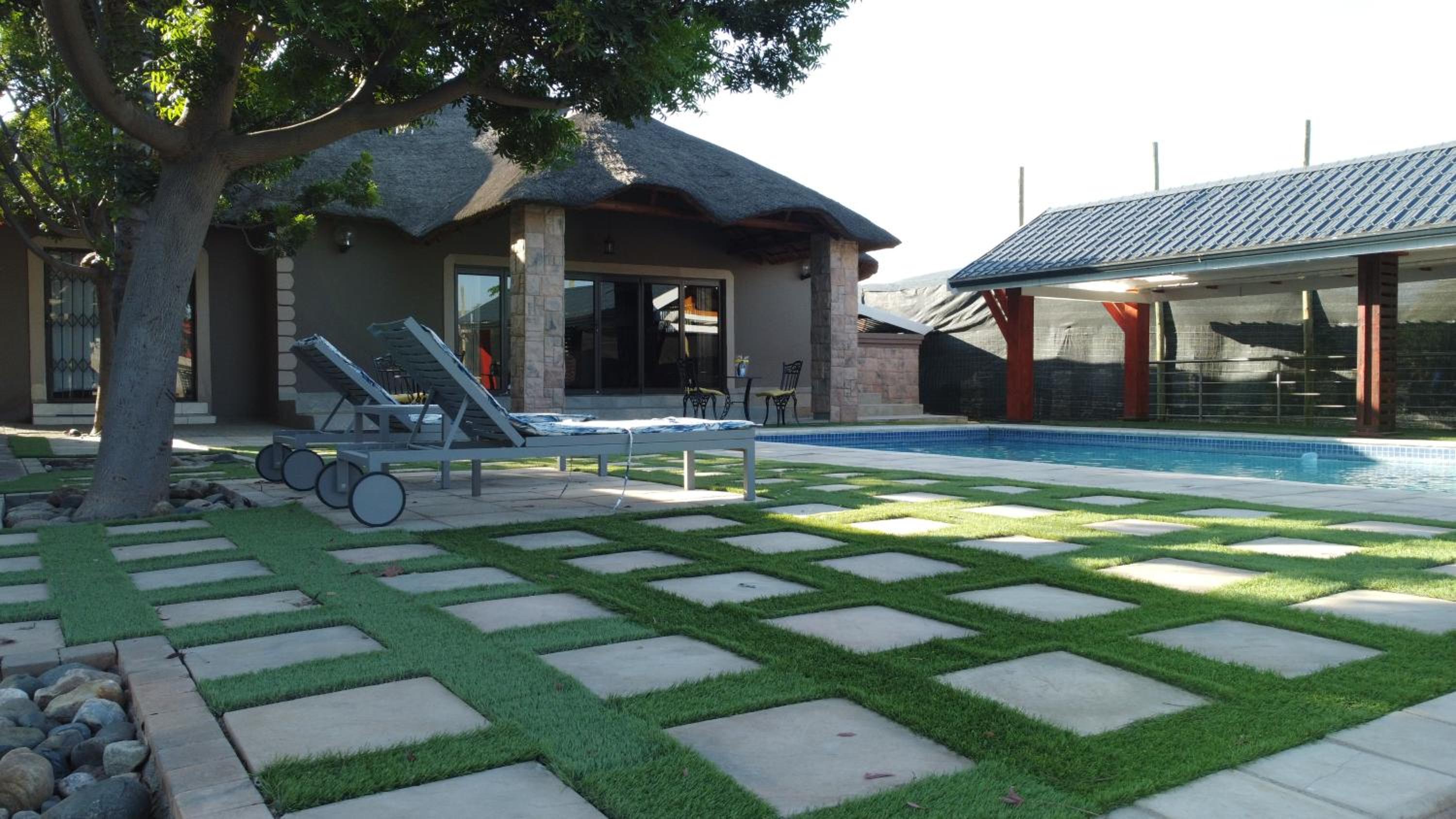 Honolulu Lifestyle Guest Lodge
