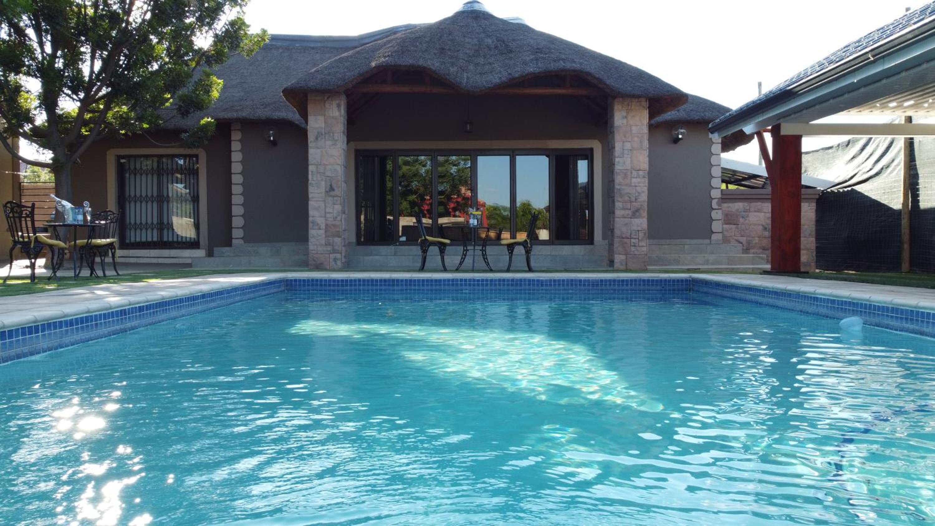 Honolulu Lifestyle Guest Lodge