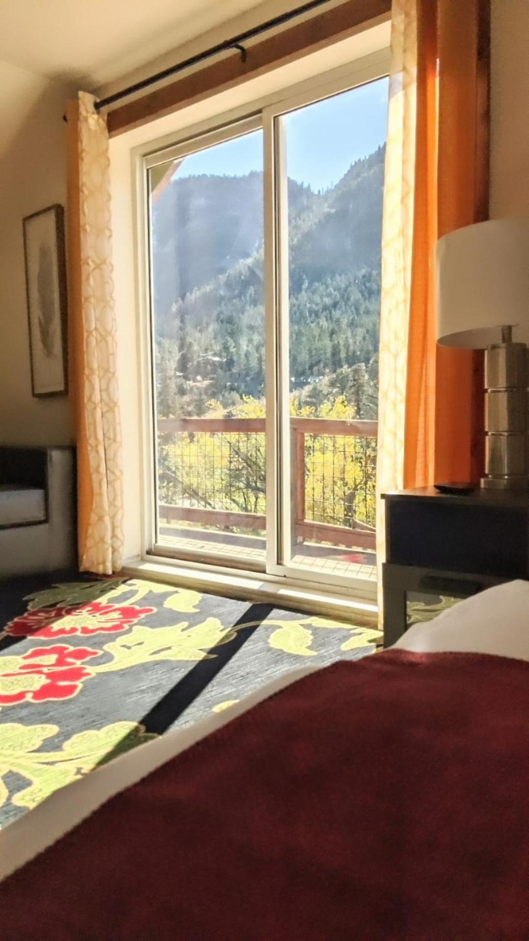 Green Mountain Falls Lodge