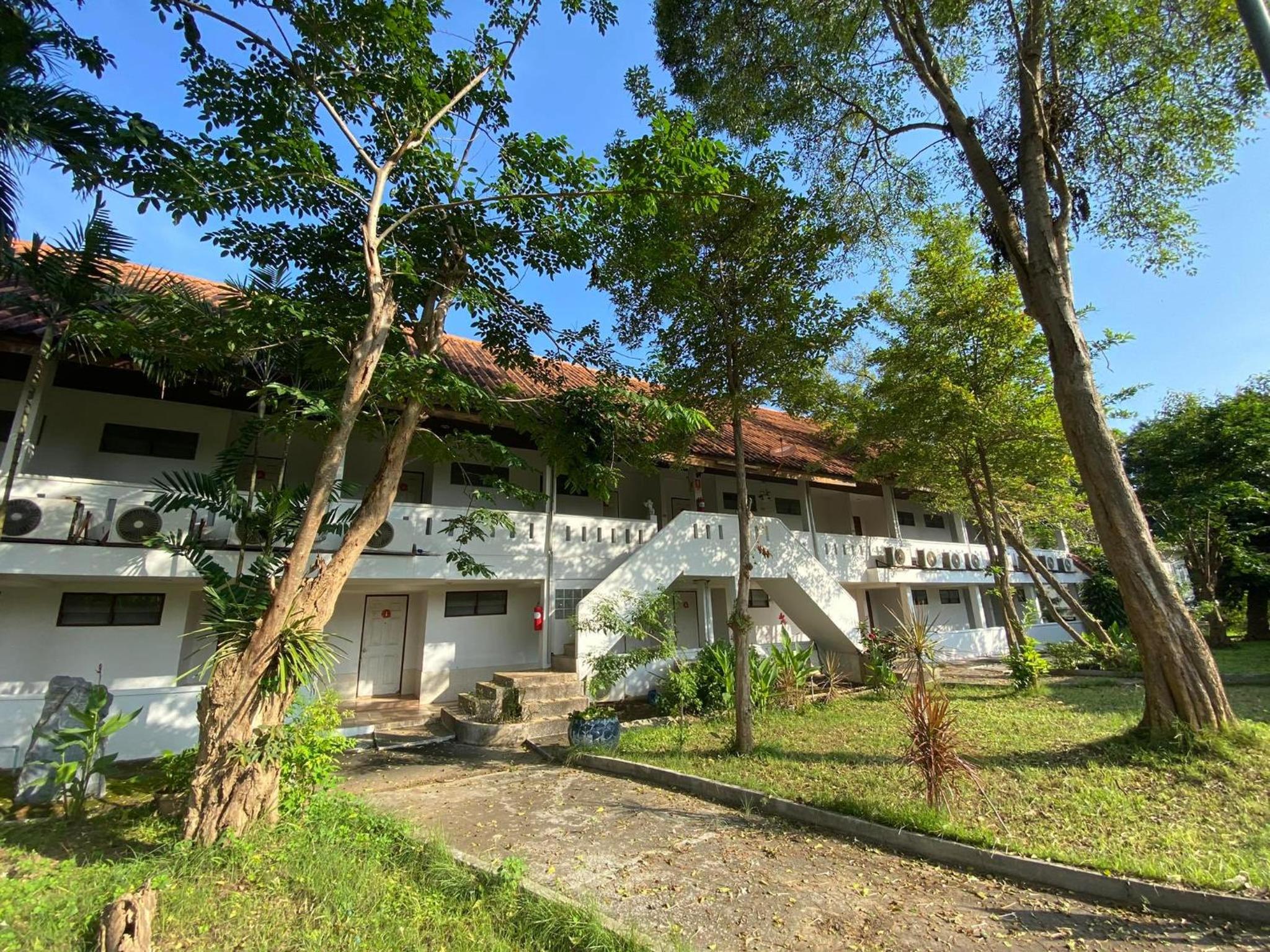 Duenshine Resort