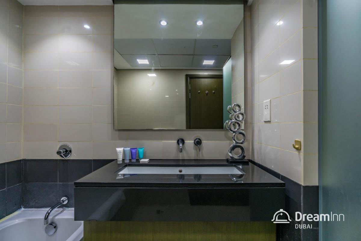 Dream Inn Apartments - Loft Towers