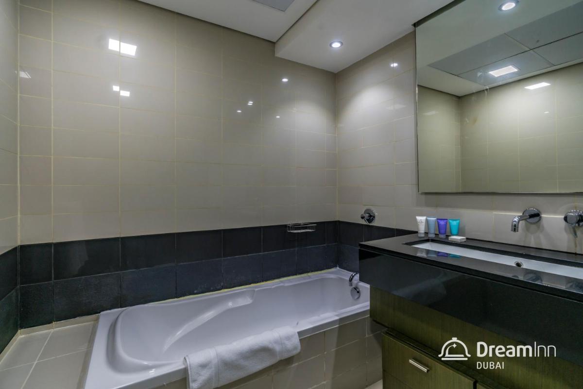 Dream Inn Apartments - Loft Towers