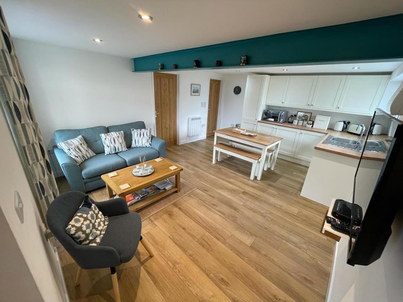 Lovely ground floor apartment in quiet village view 4