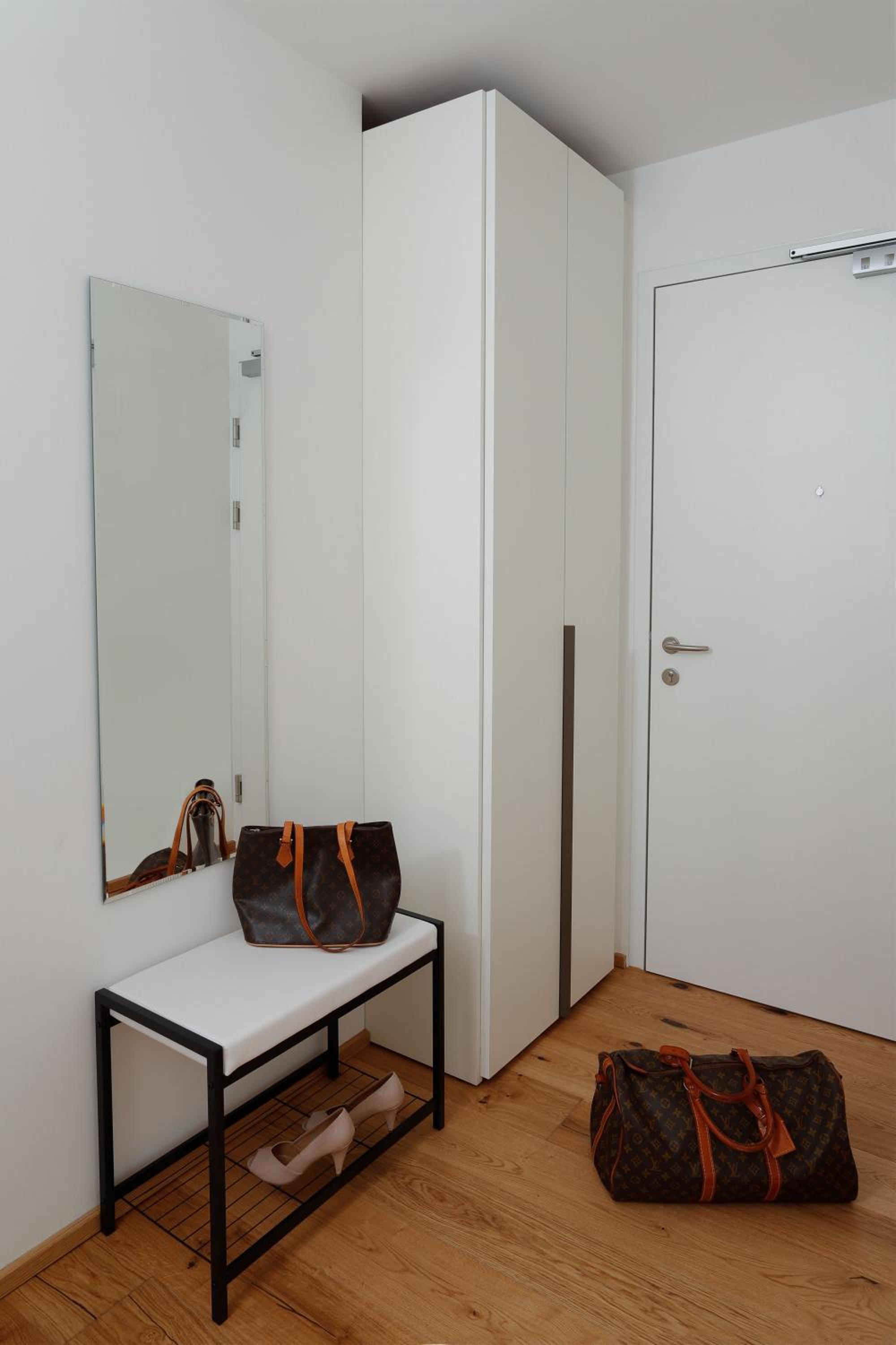 Triiiple Suites Level 22 mit Balkon und Tiefgarage