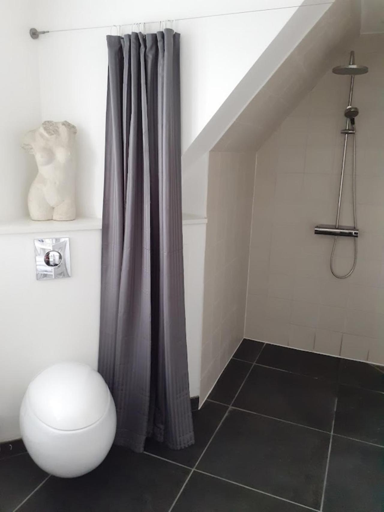 Ezzo guest house