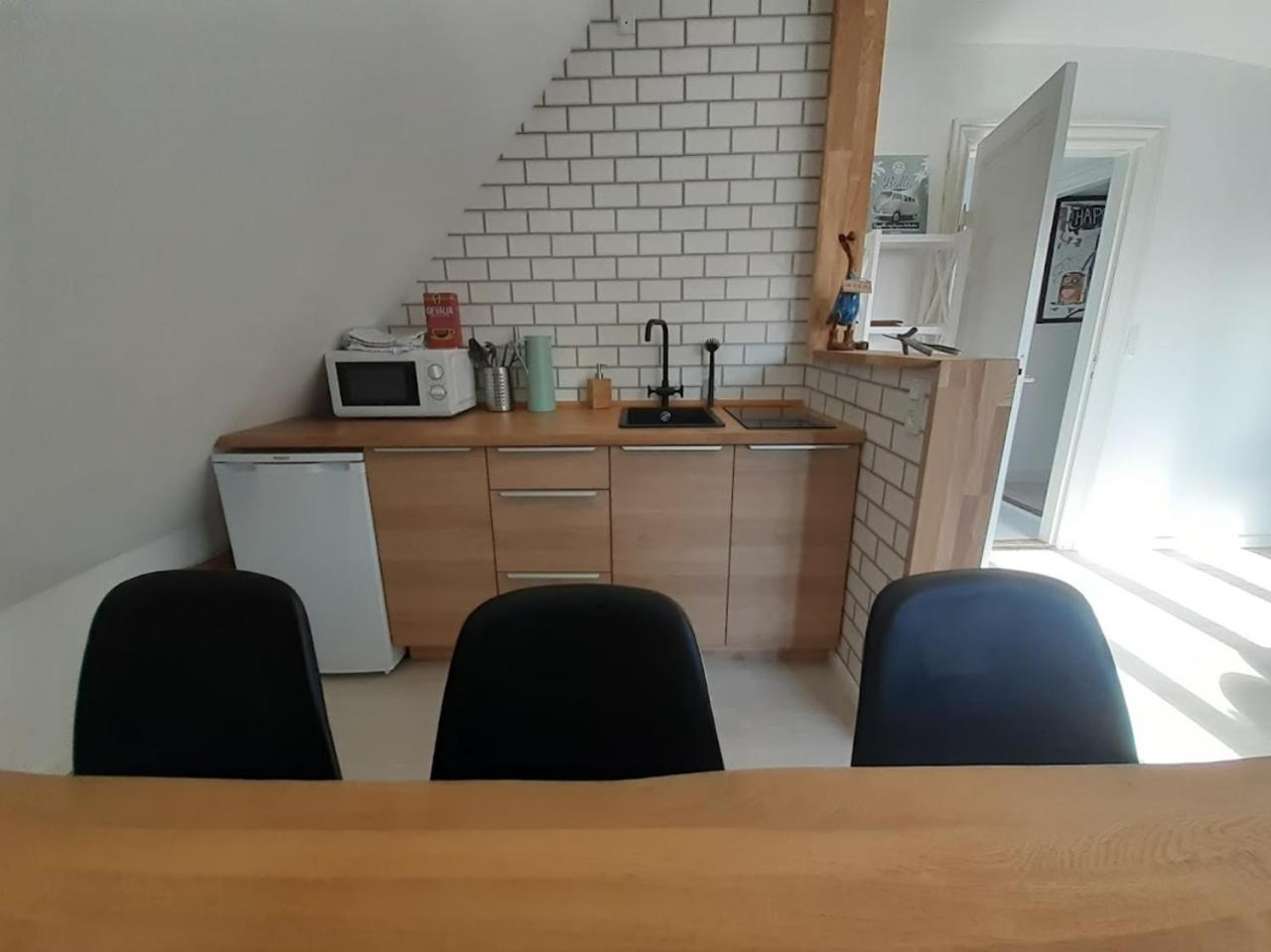 Ezzo guest house