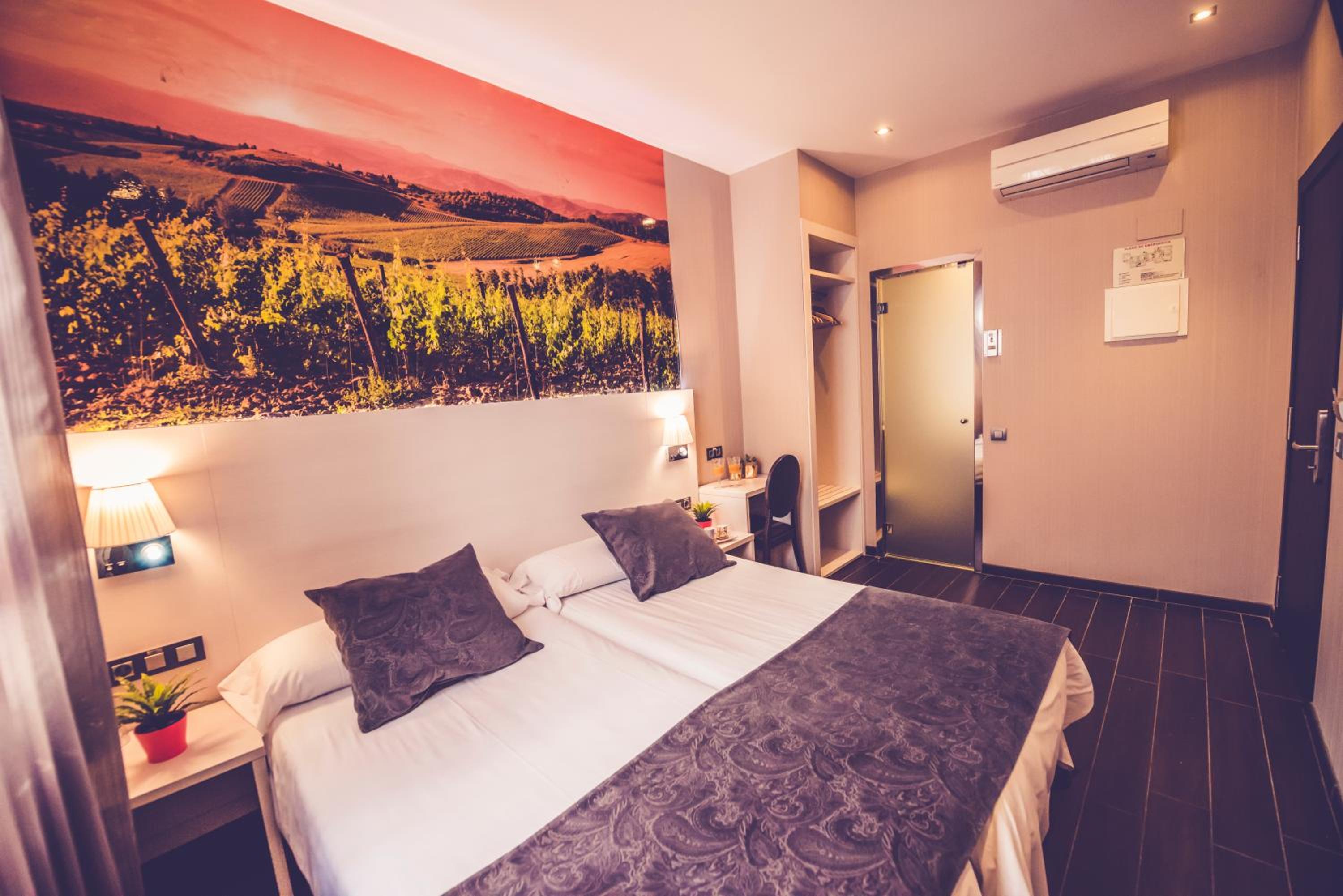 Hostal Prado-0