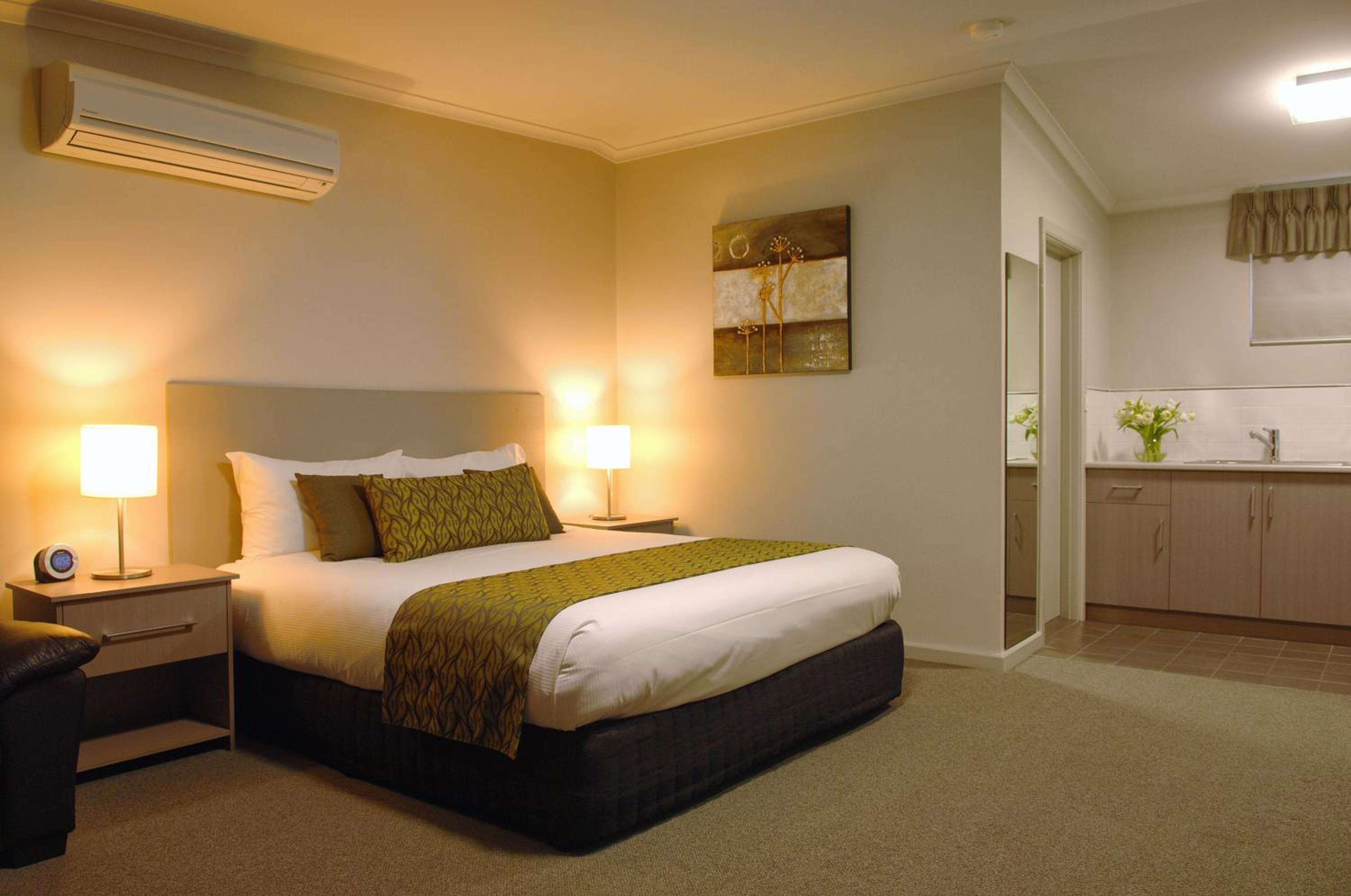 Tower Motor Inn