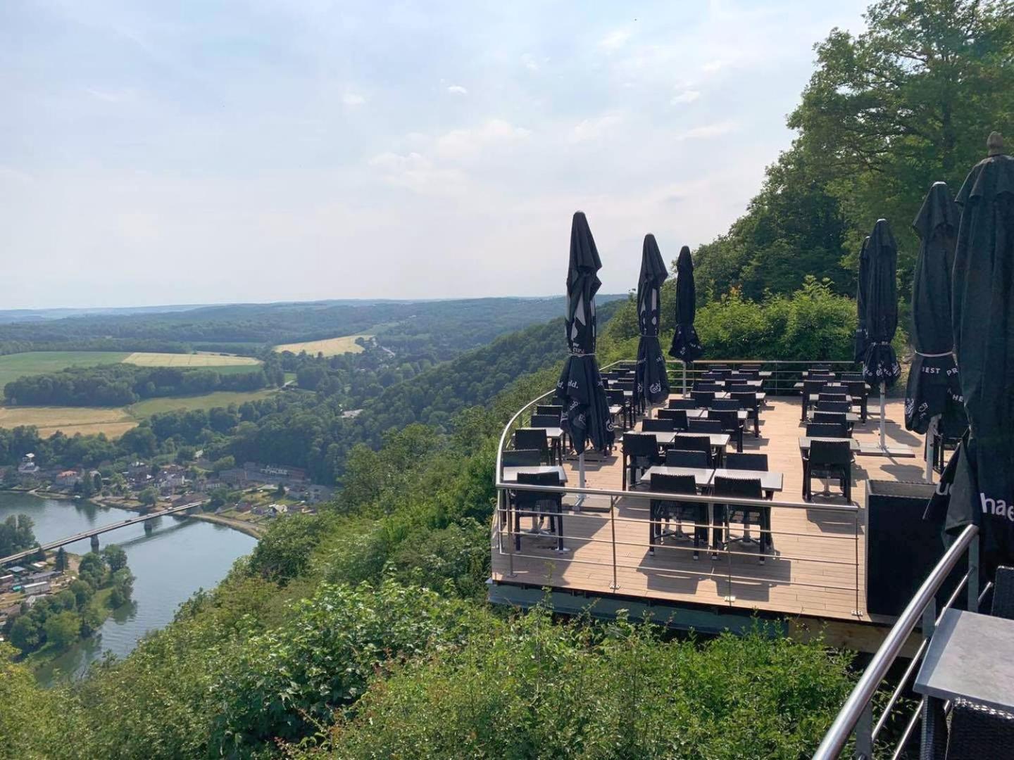 Maison et vélos à Godinne dans la Vallée de la Meuse