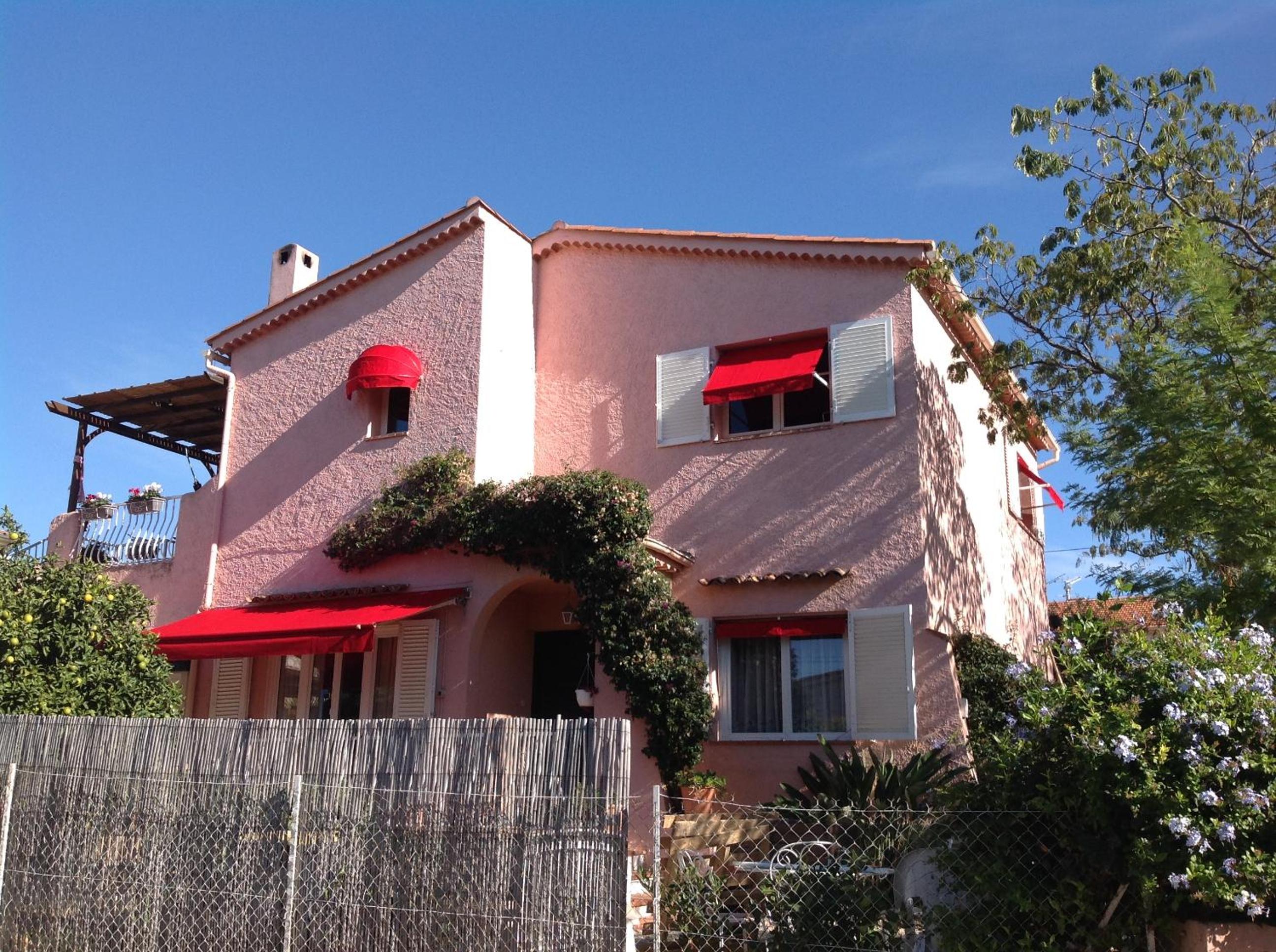 Rez de Jardin Villa Cagnes Sur Mer. view 2