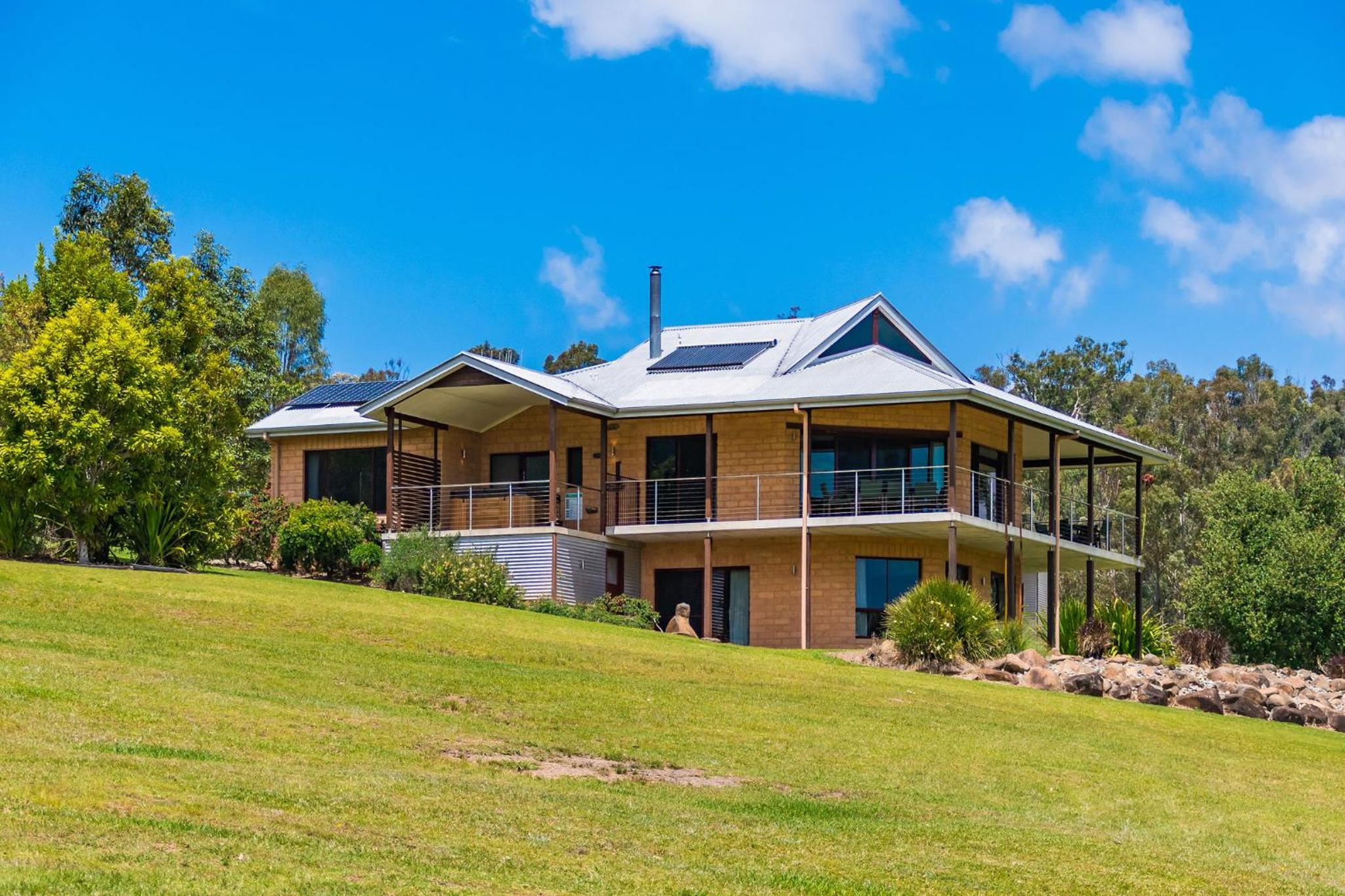 Clarendon Forest Retreat