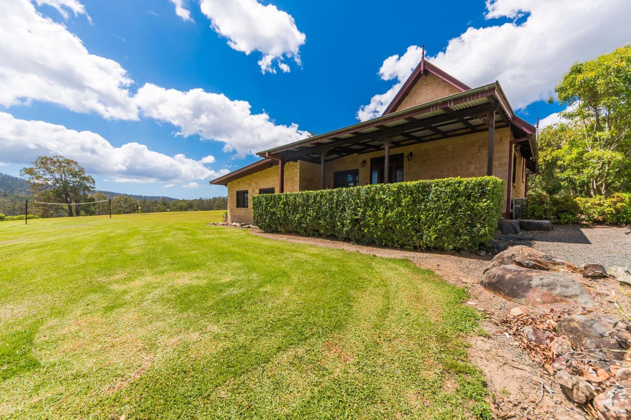 Clarendon Forest Retreat
