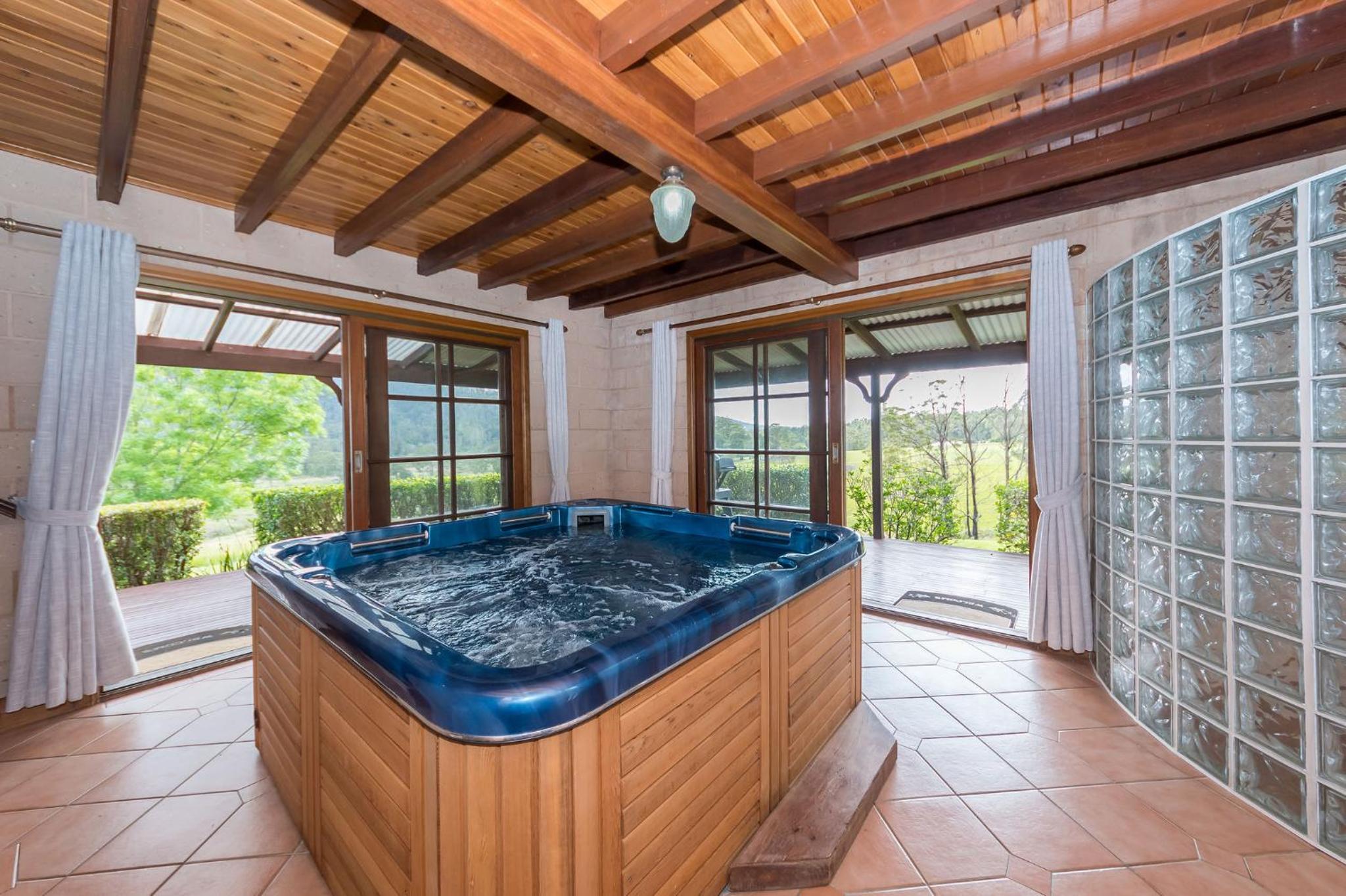 Clarendon Forest Retreat