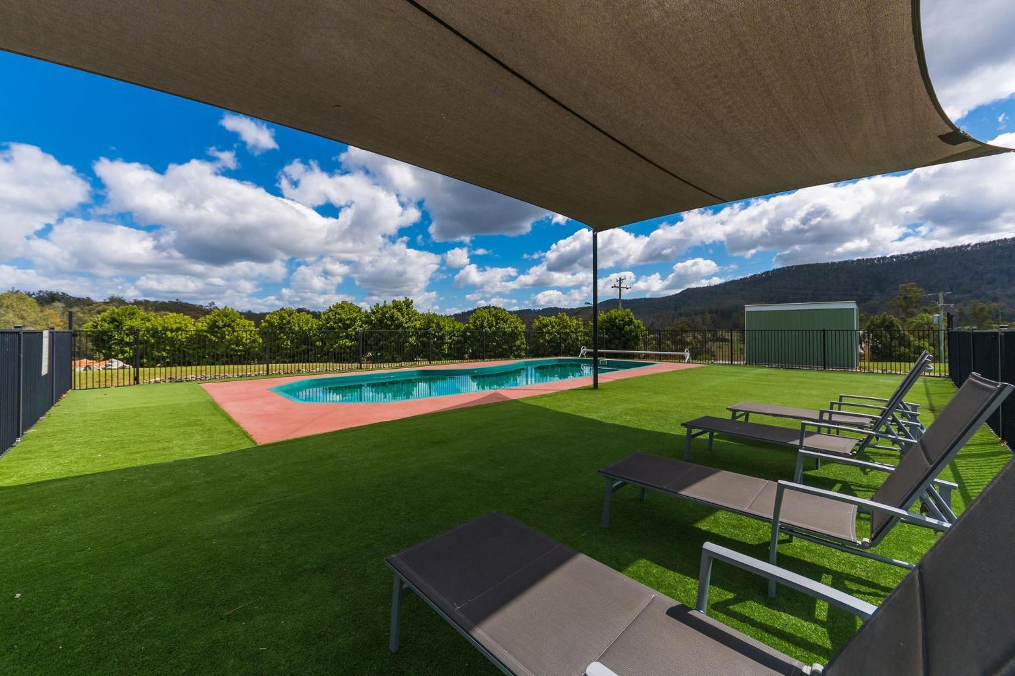 Clarendon Forest Retreat