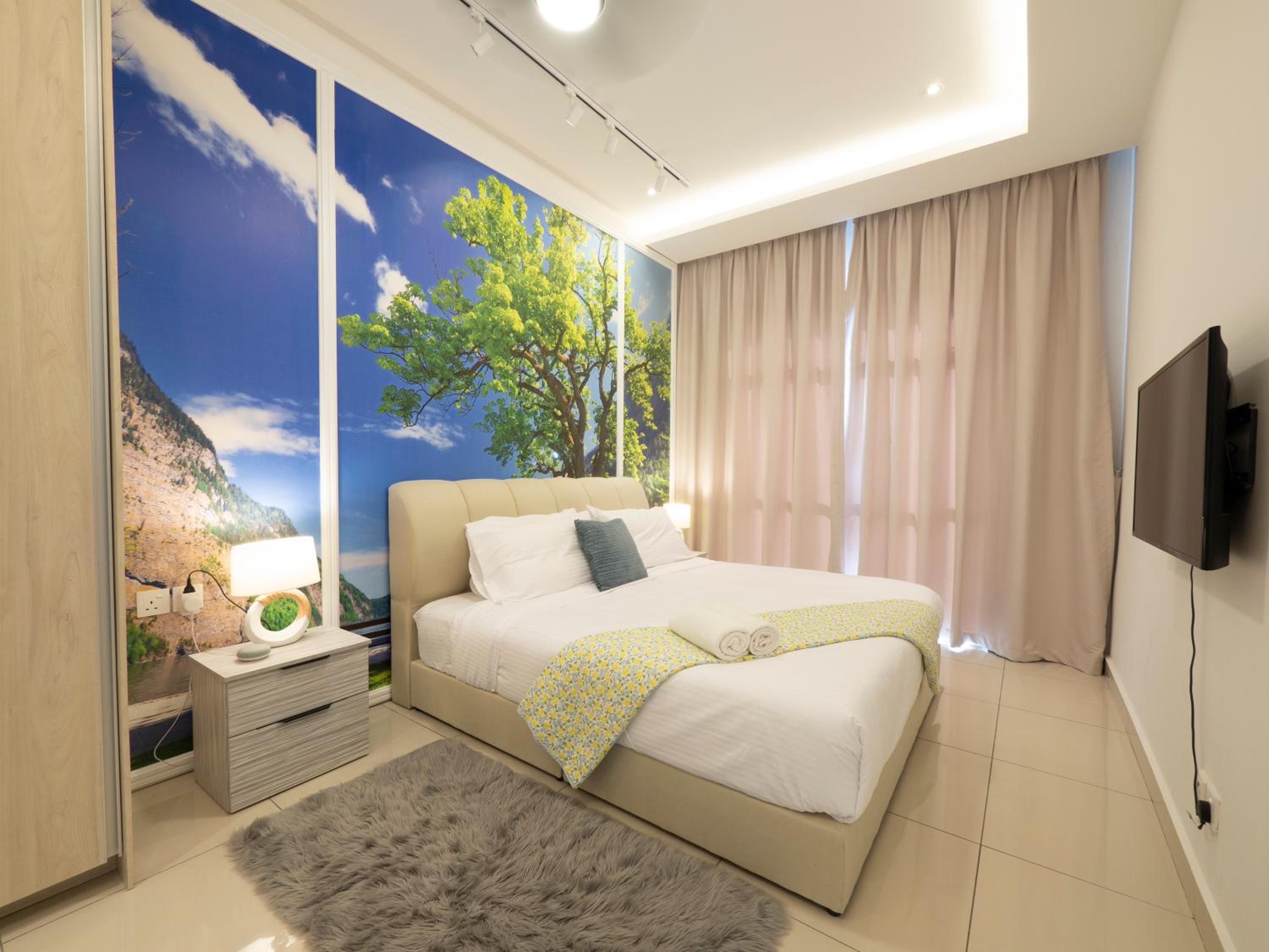 Seaview condo near RF Mall, Food Court & Free Netflix