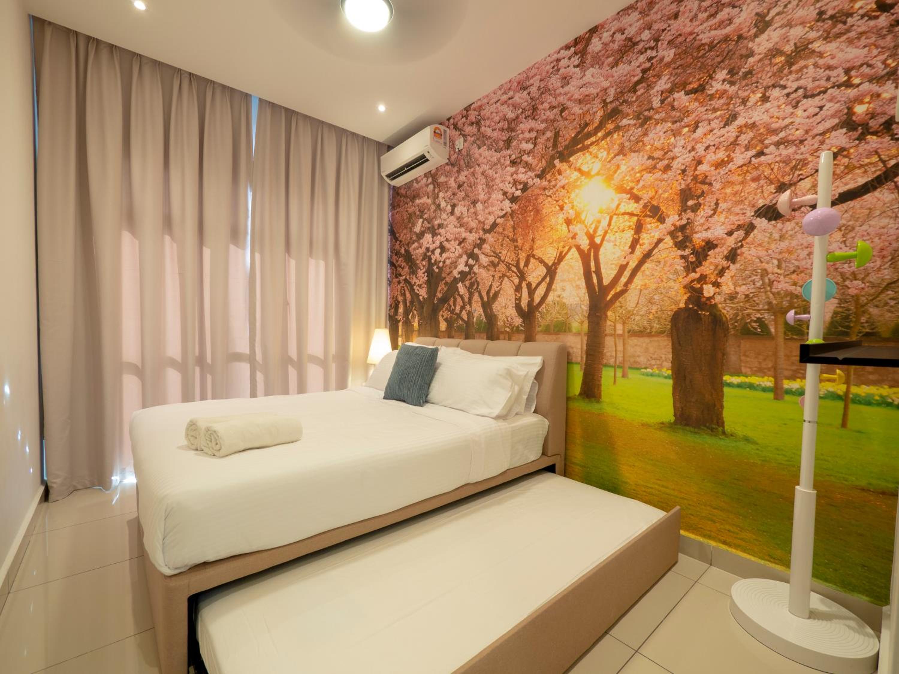 Seaview condo near RF Mall, Food Court & Free Netflix