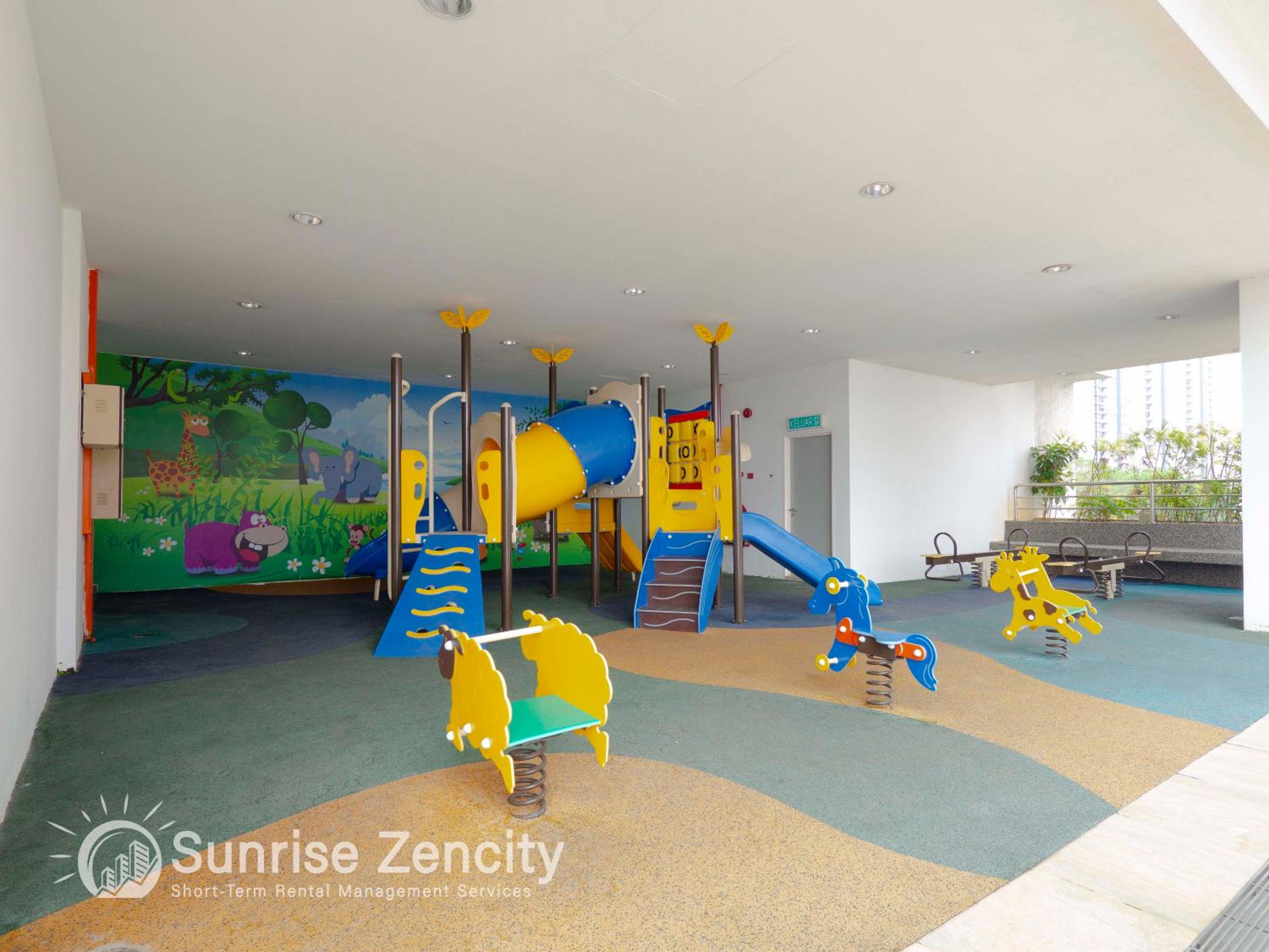Seaview condo near RF Mall, Food Court & Free Netflix
