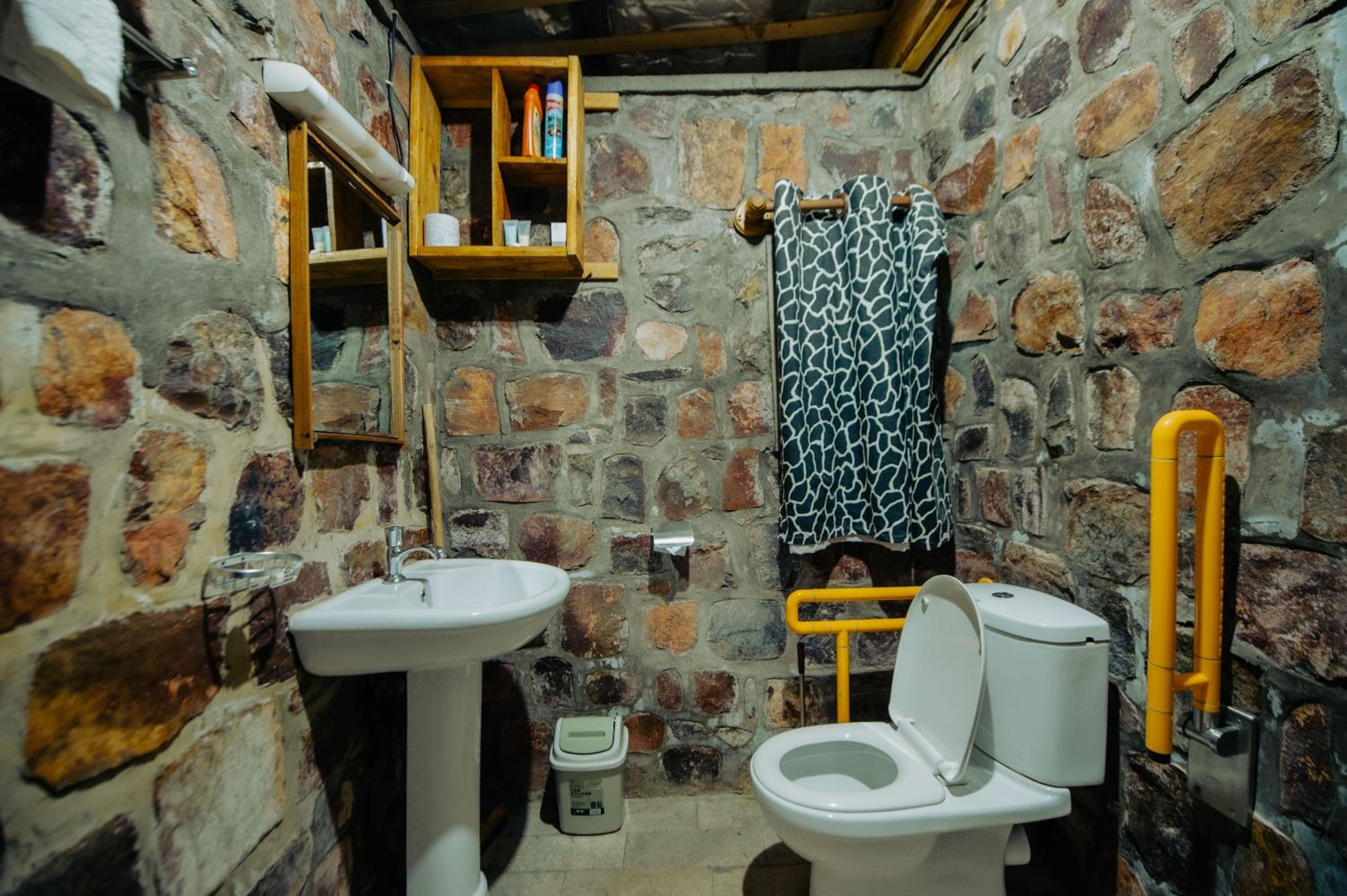 Vintage Cottage
