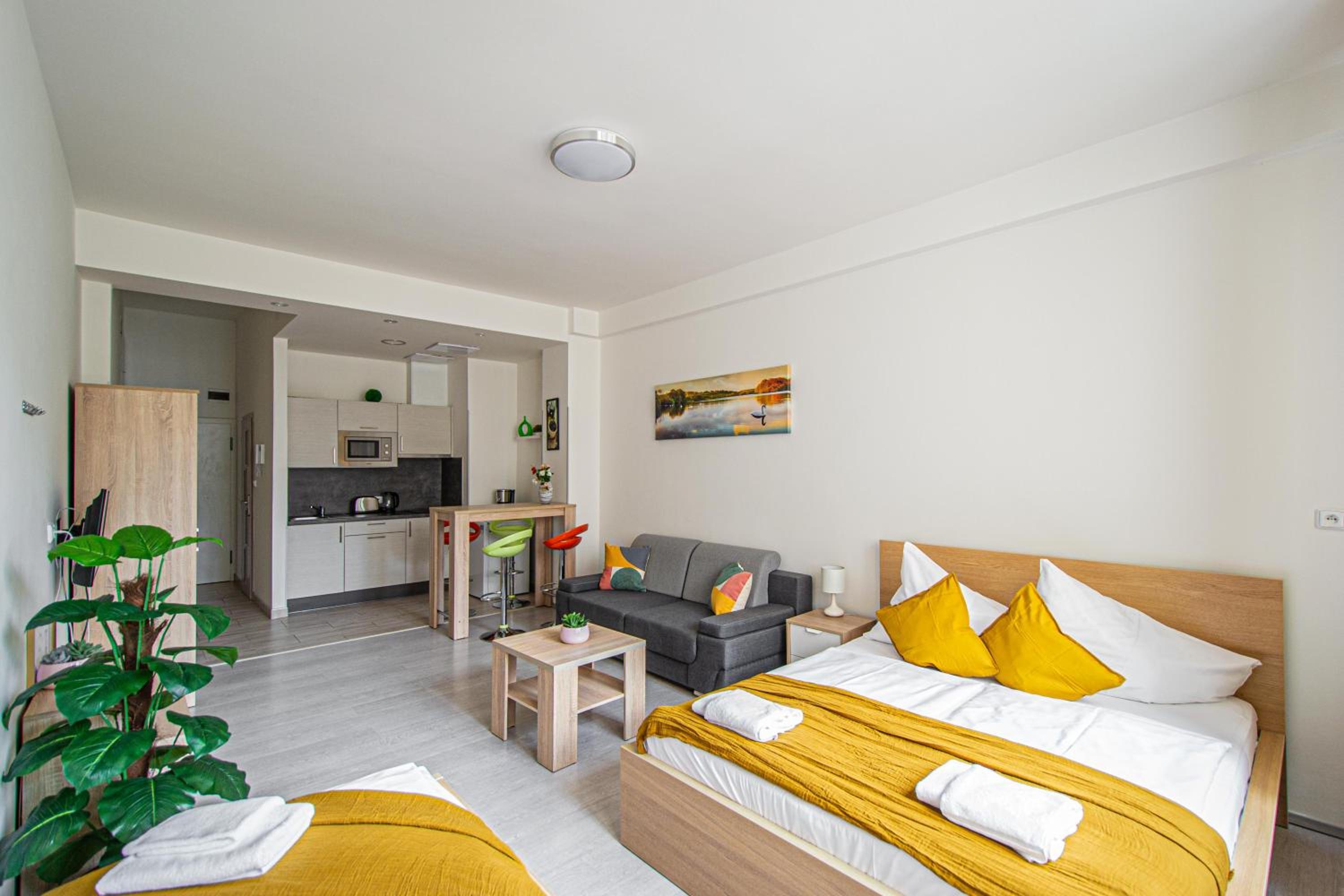 City Center Apartments near Synagogue
