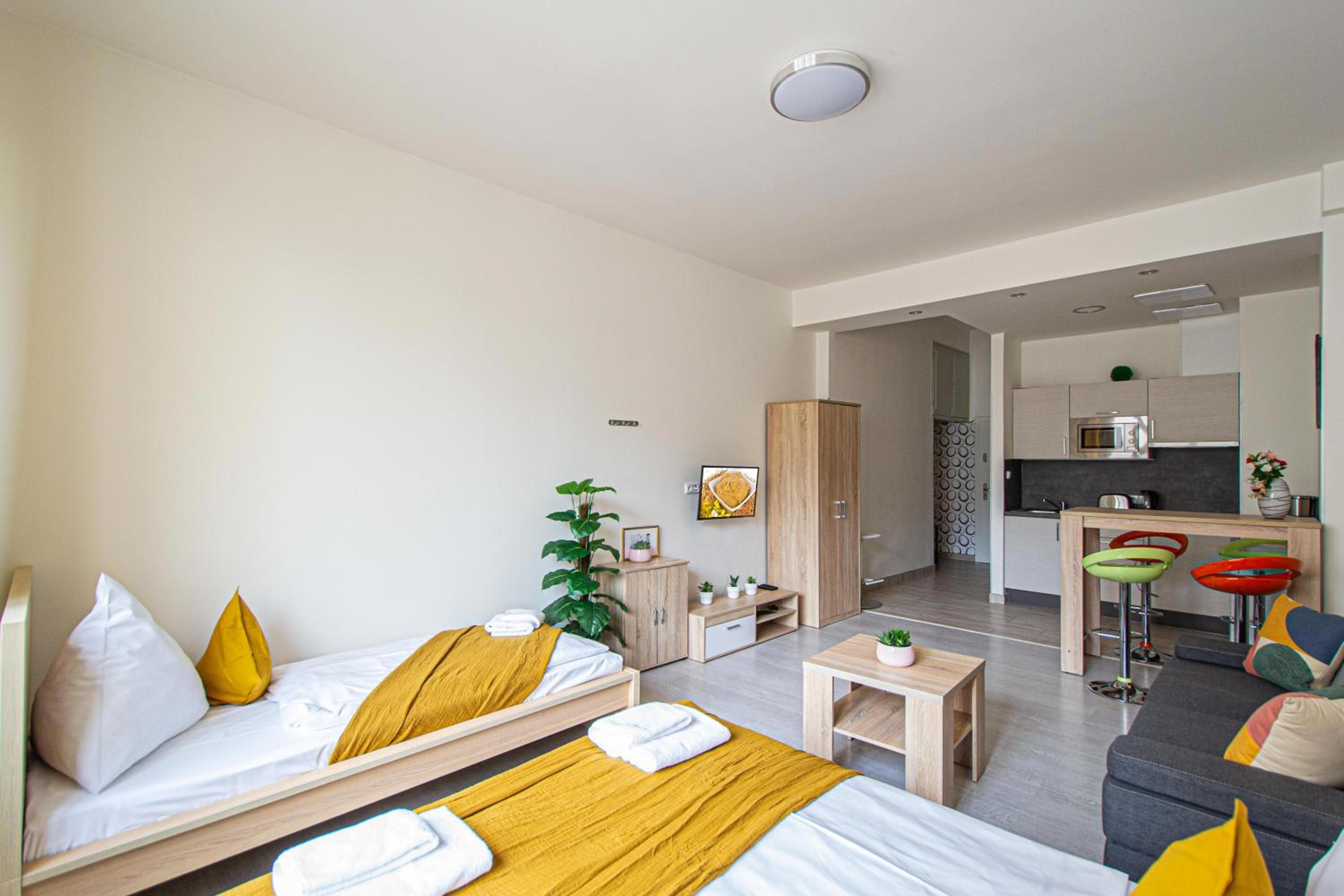City Center Apartments near Synagogue