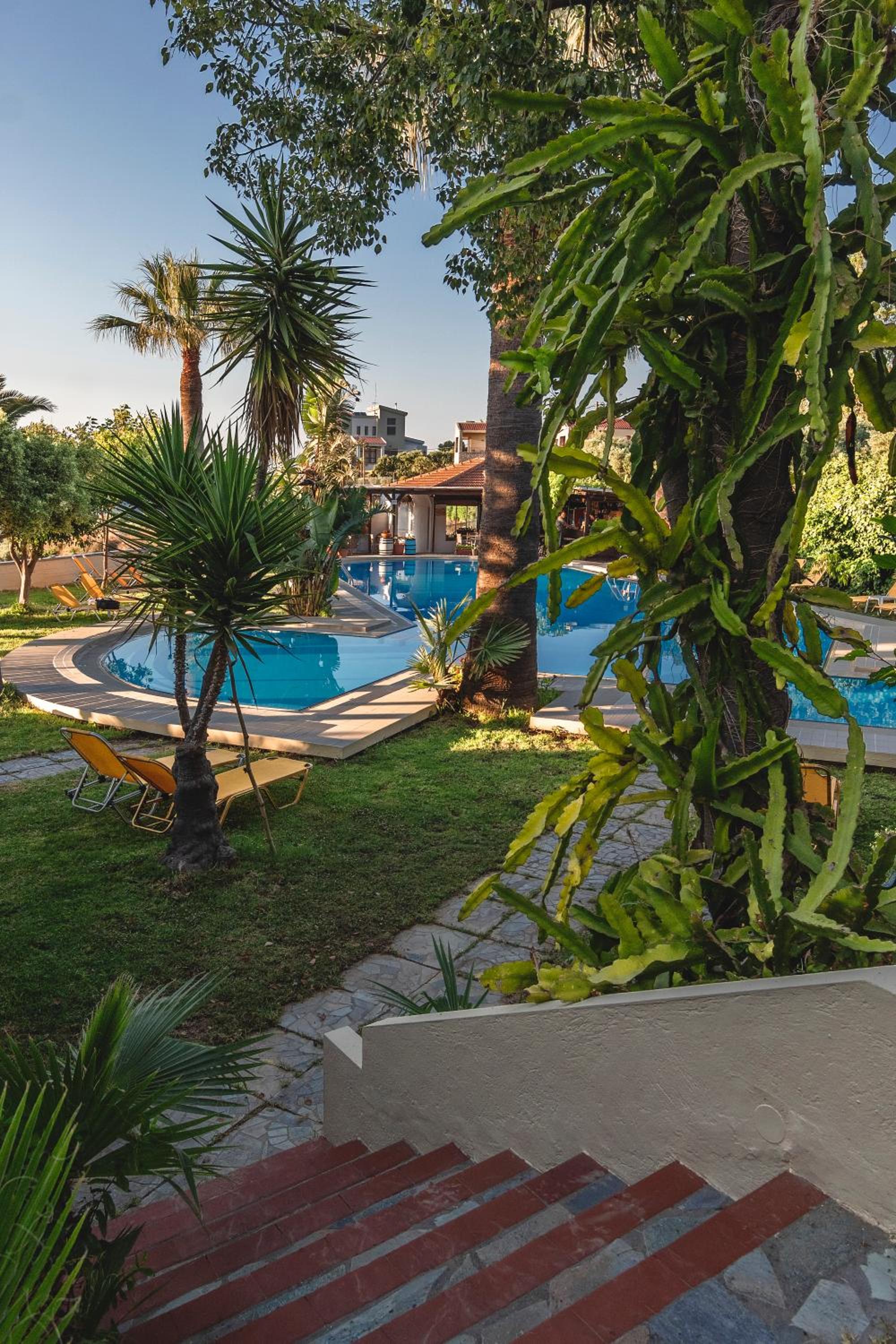 Chrissida Hotel