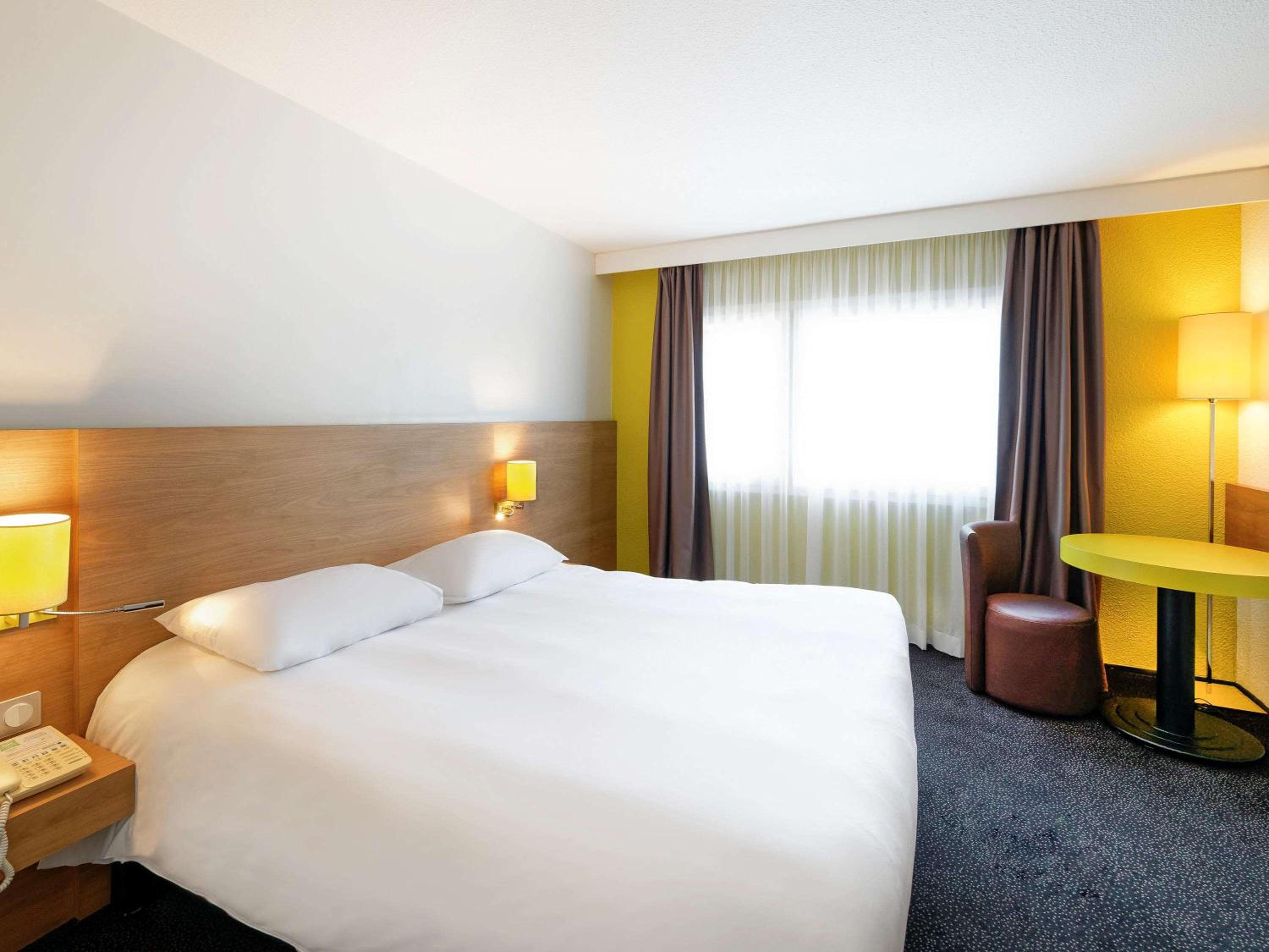Chalon-Sur-Saone Vacations - ibis Styles Chalon sur Saone - Property Image 2