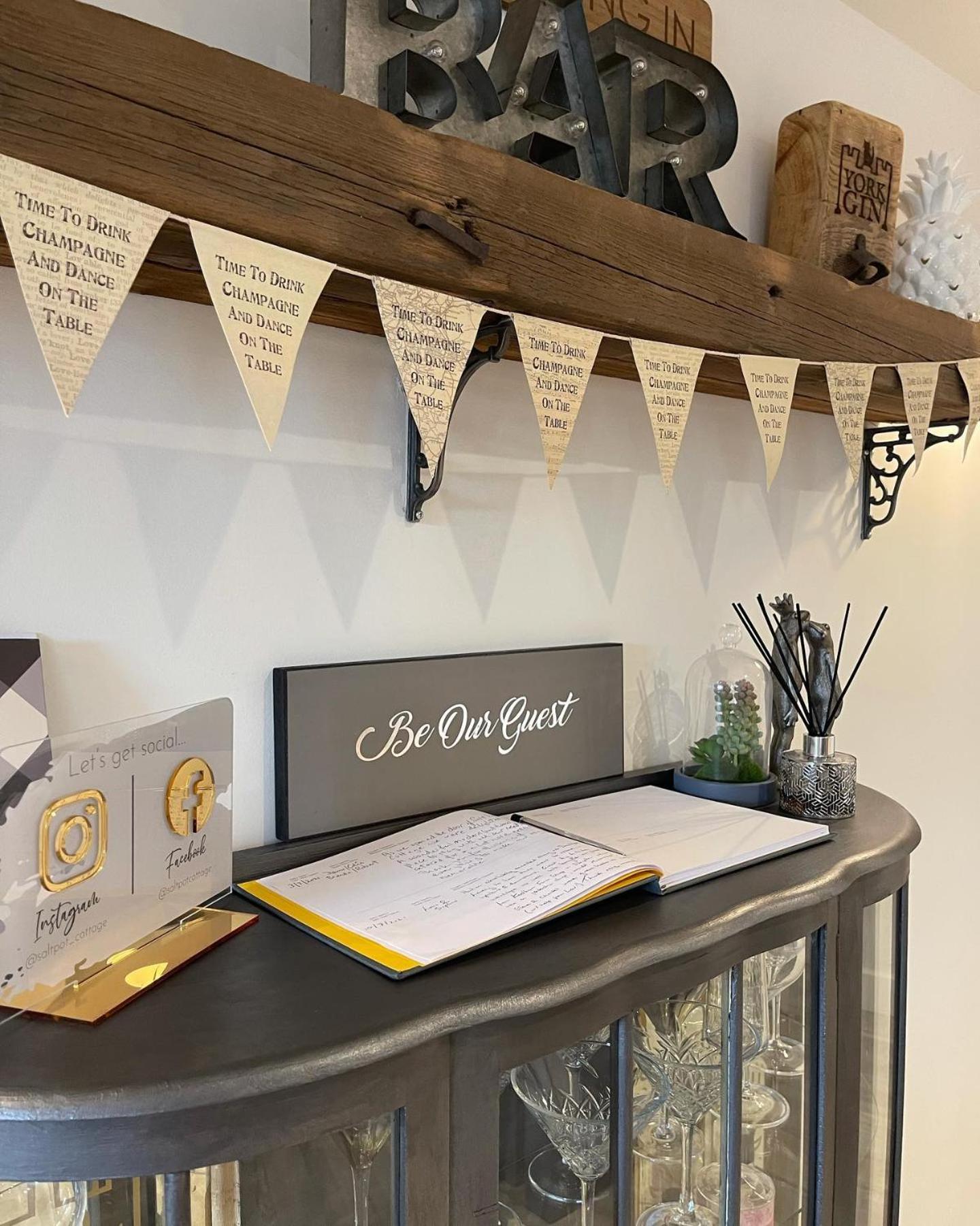 SaltPot Cottage, Cowling- A Unique Yorkshire Home Stay