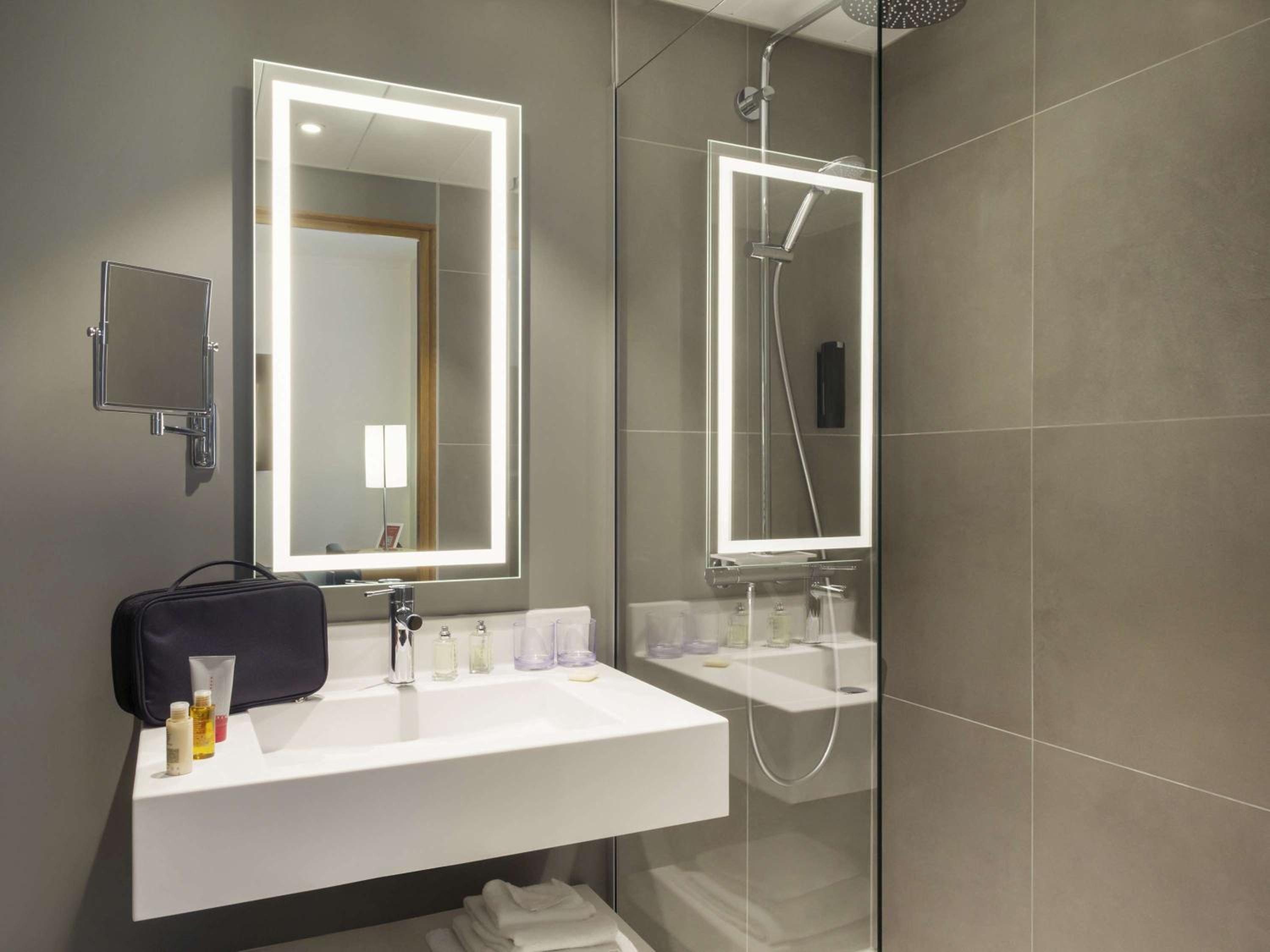 Geneva Vacations - Novotel Geneve Centre - Property Image 60