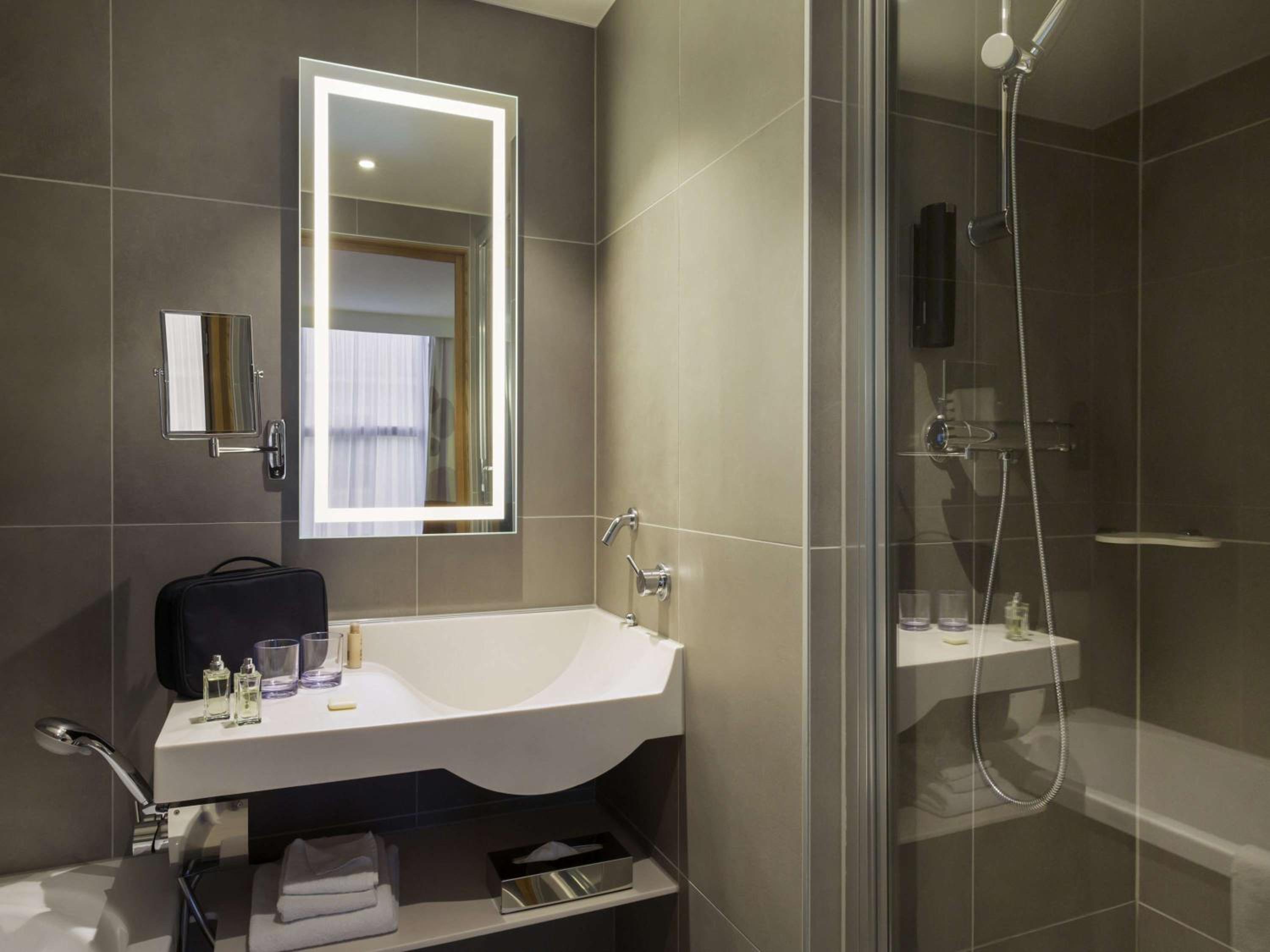 Geneva Vacations - Novotel Geneve Centre - Property Image 58