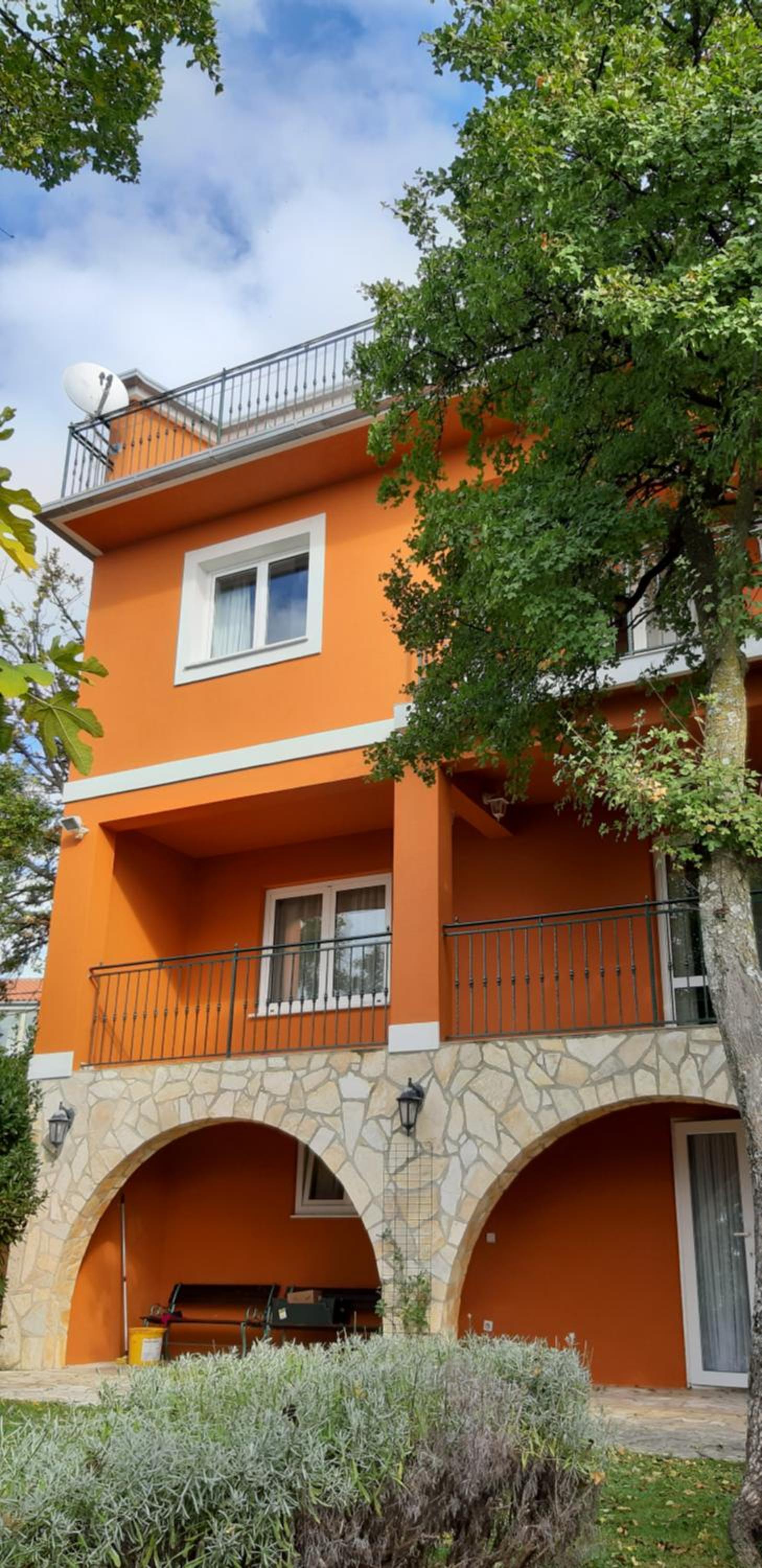 Hotel Holiday Home Villa "Paradise Farm" - Image 1