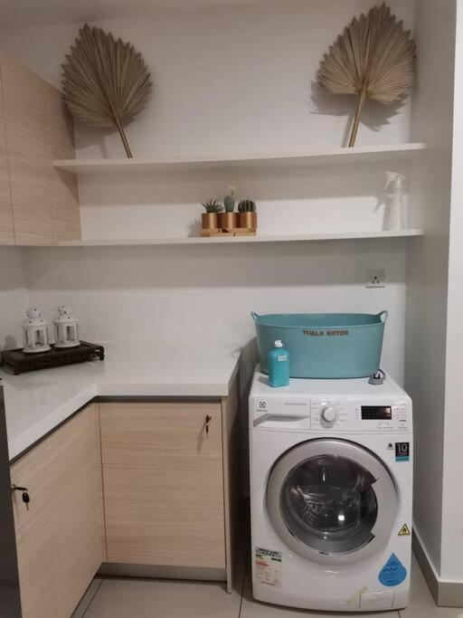 HINODE Geniehome 3BR free WIFI and CARPARK at Utropolis Shah Alam photo 8