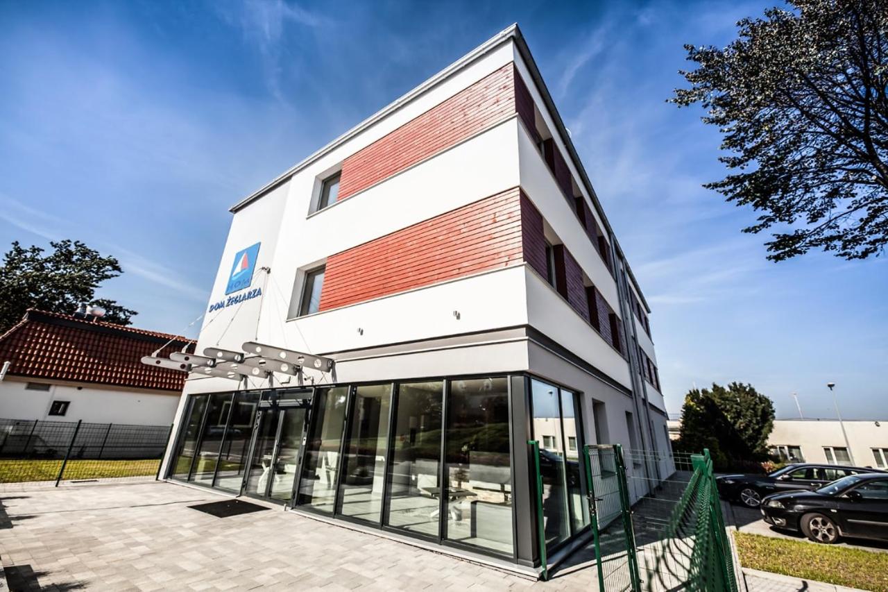 Hotel Dom Żeglarza - Image 1