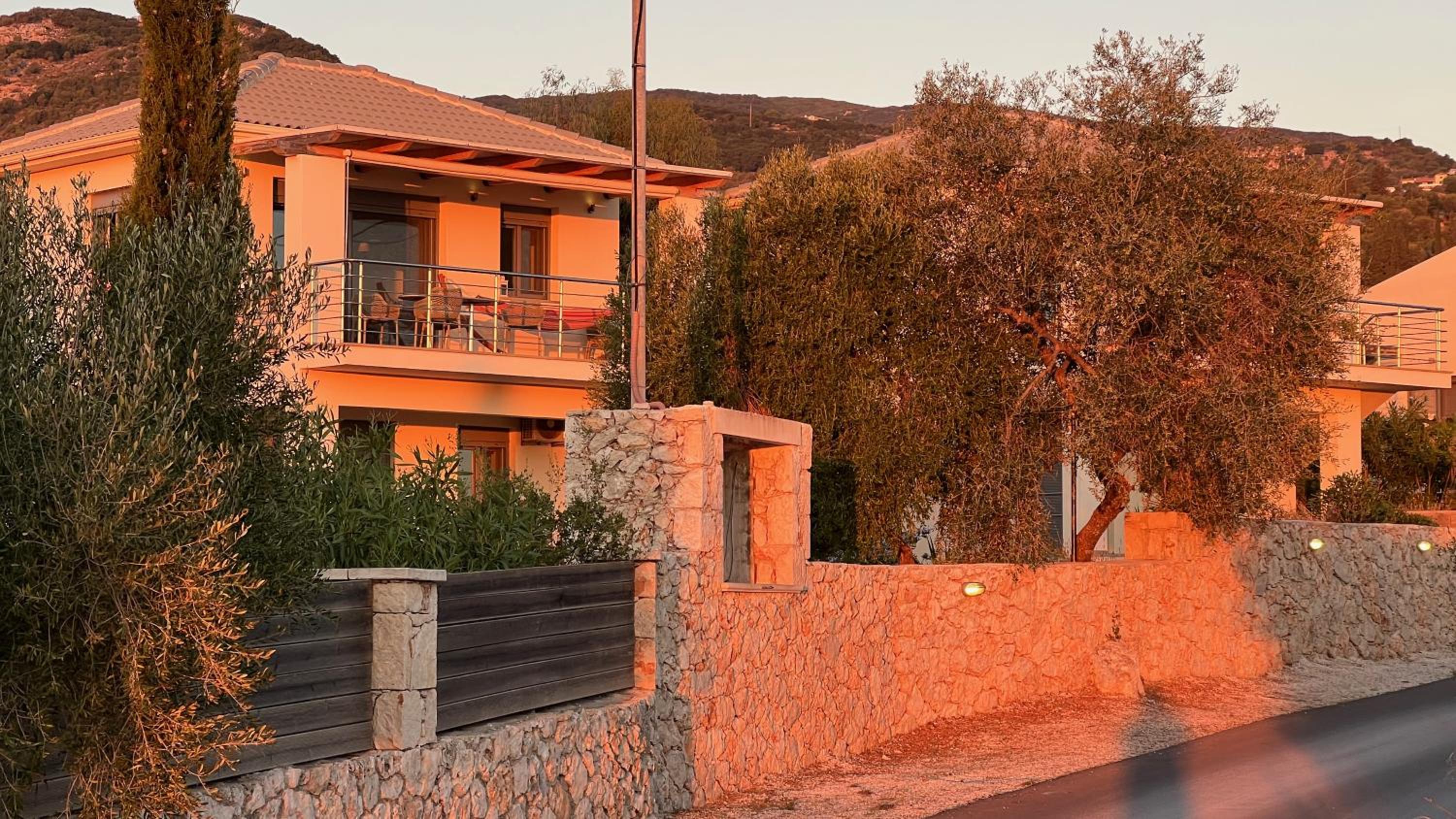 Luxurious villa at a unique spot